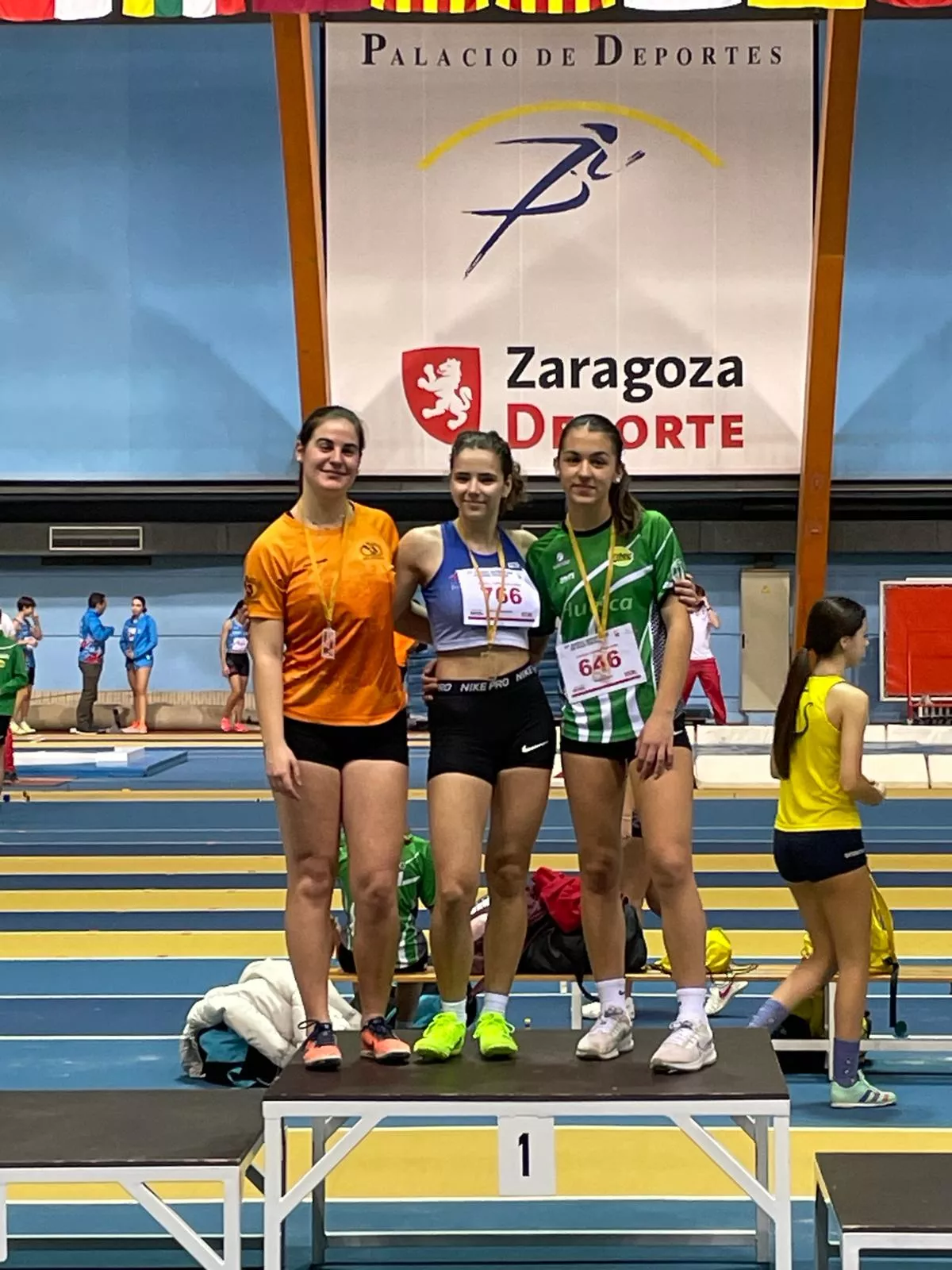 Podio 60 metros lisos