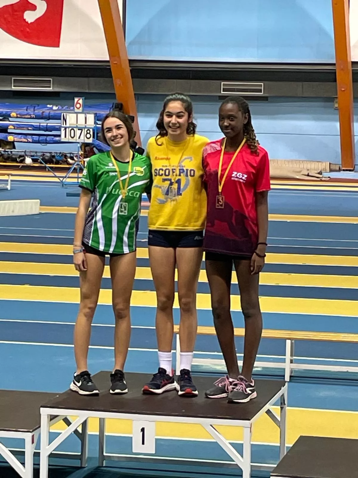 Podio altura, plata Vega Araguás