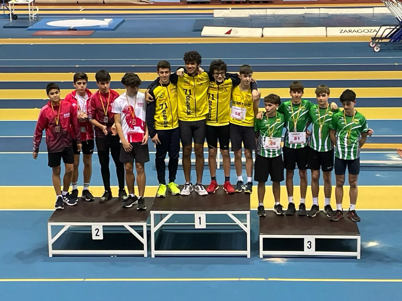 Podio relevo masculino, bronce Zoiti