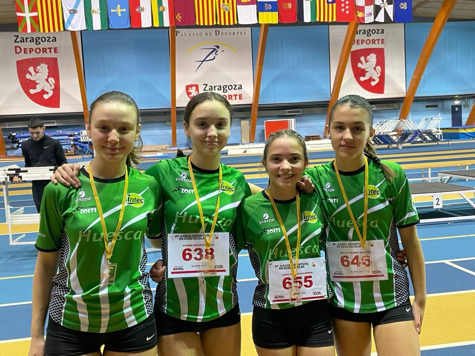 Relevo femenino Intec Zoiti, bronce