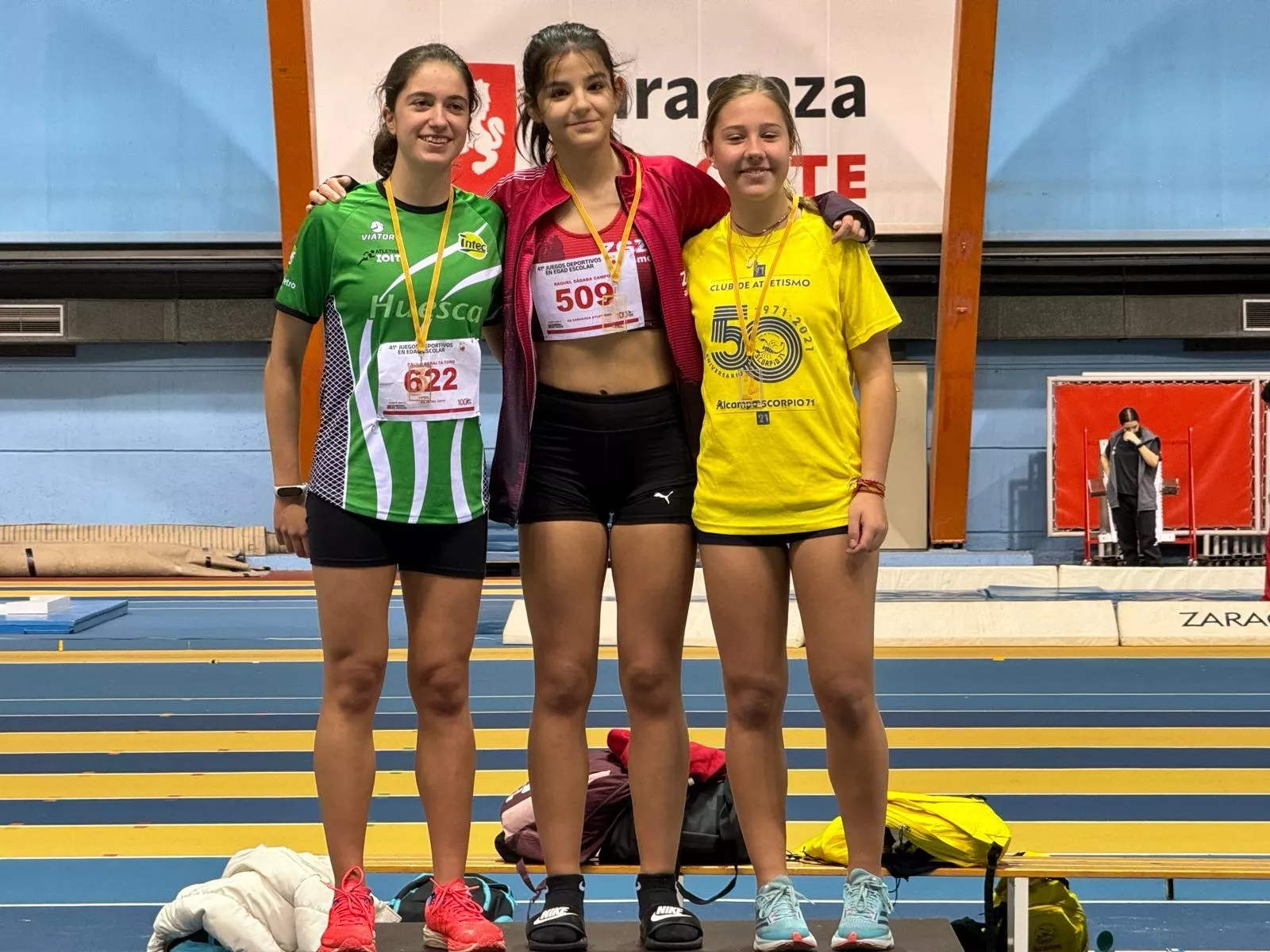 Paula Peralta, plata en 60 vallas