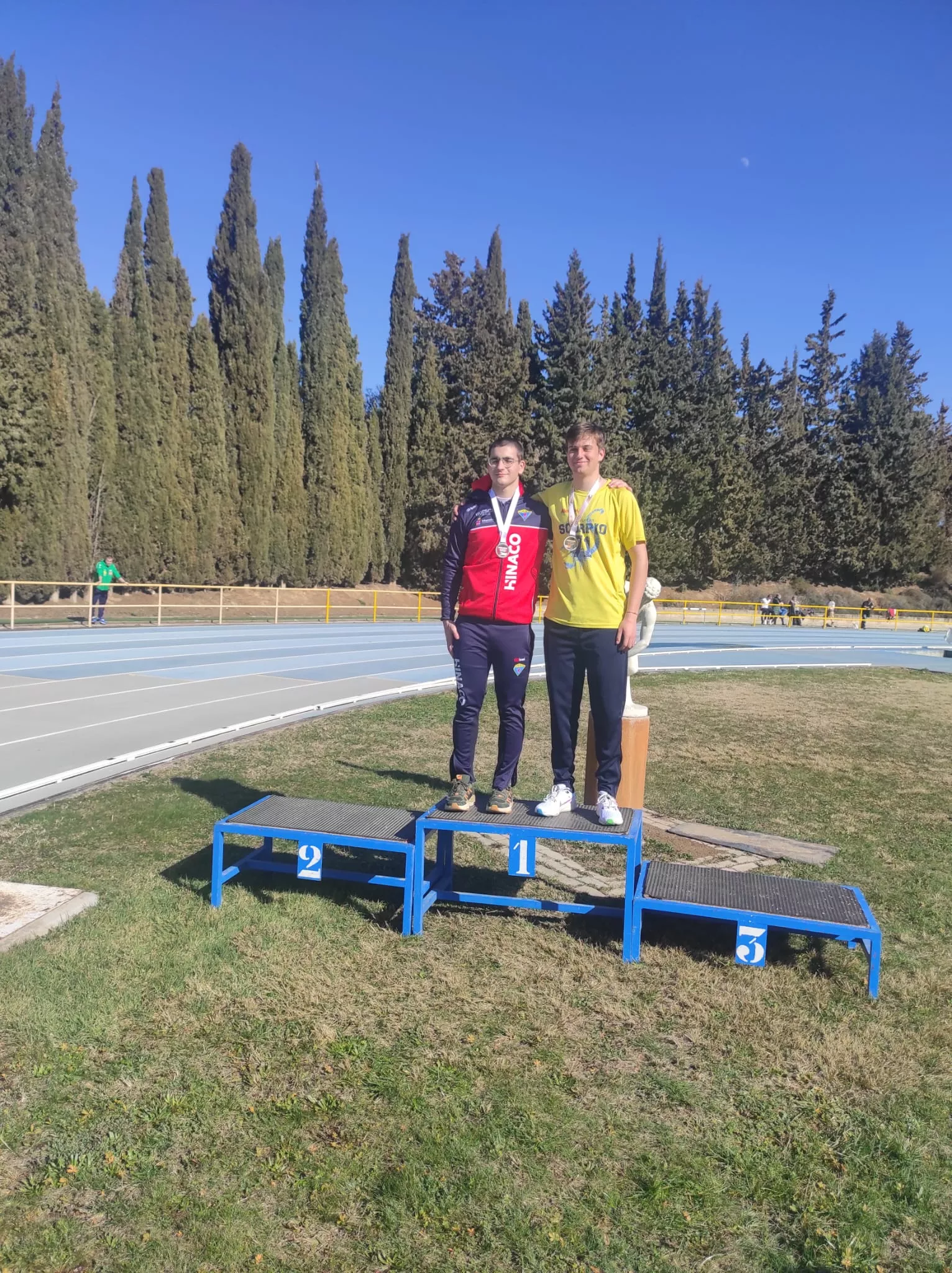 Javier Díaz y Javier Prieto, en la final de martillo.