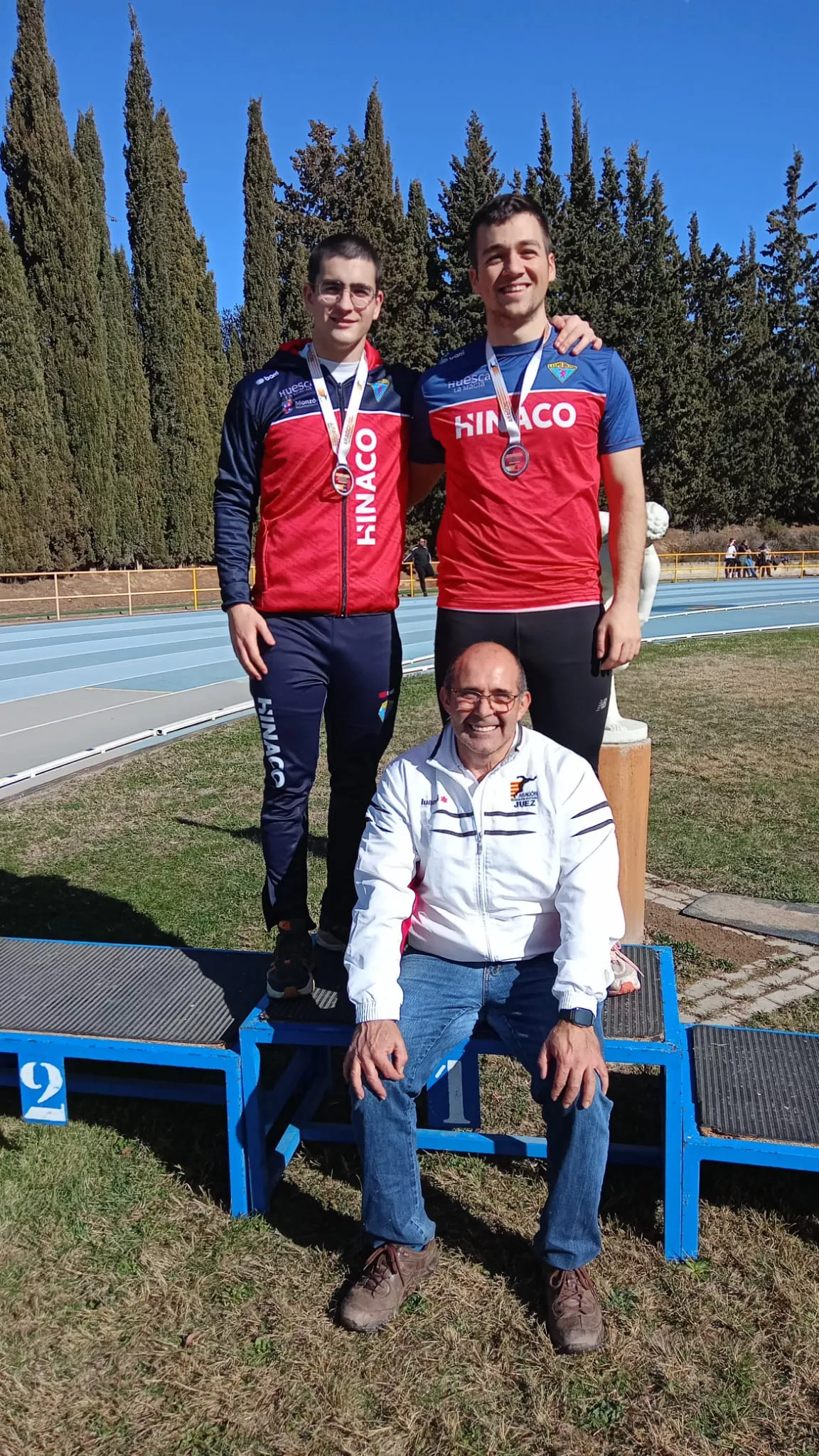 Javier Prieto, Lorien Buil y su entrenador Jimy Villacampa