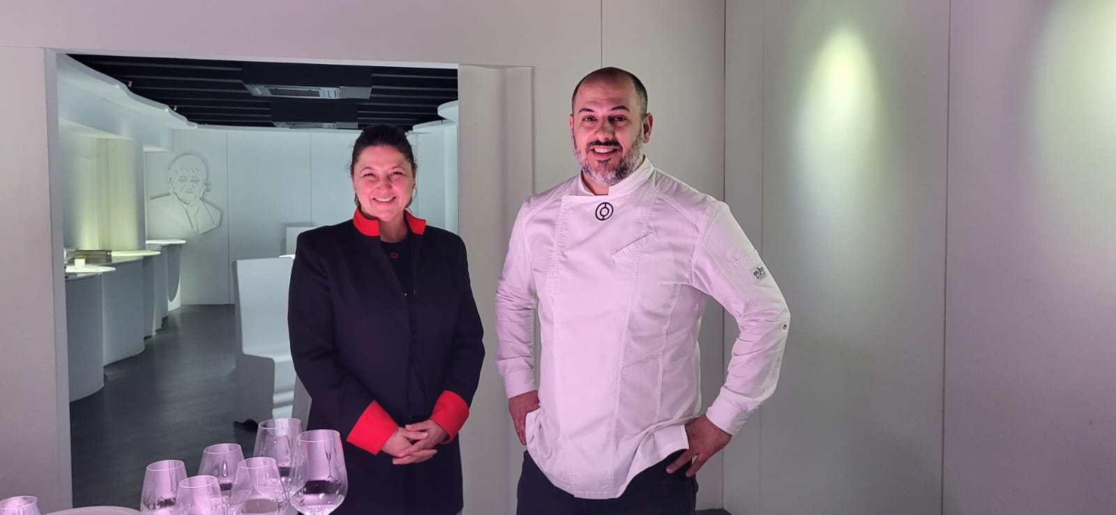 Ana Acín y Eduardo Salanova. Ana recibirá la Medalla Mujer Rural en los Premios Edelweiss. Foto Mercedes Manterola