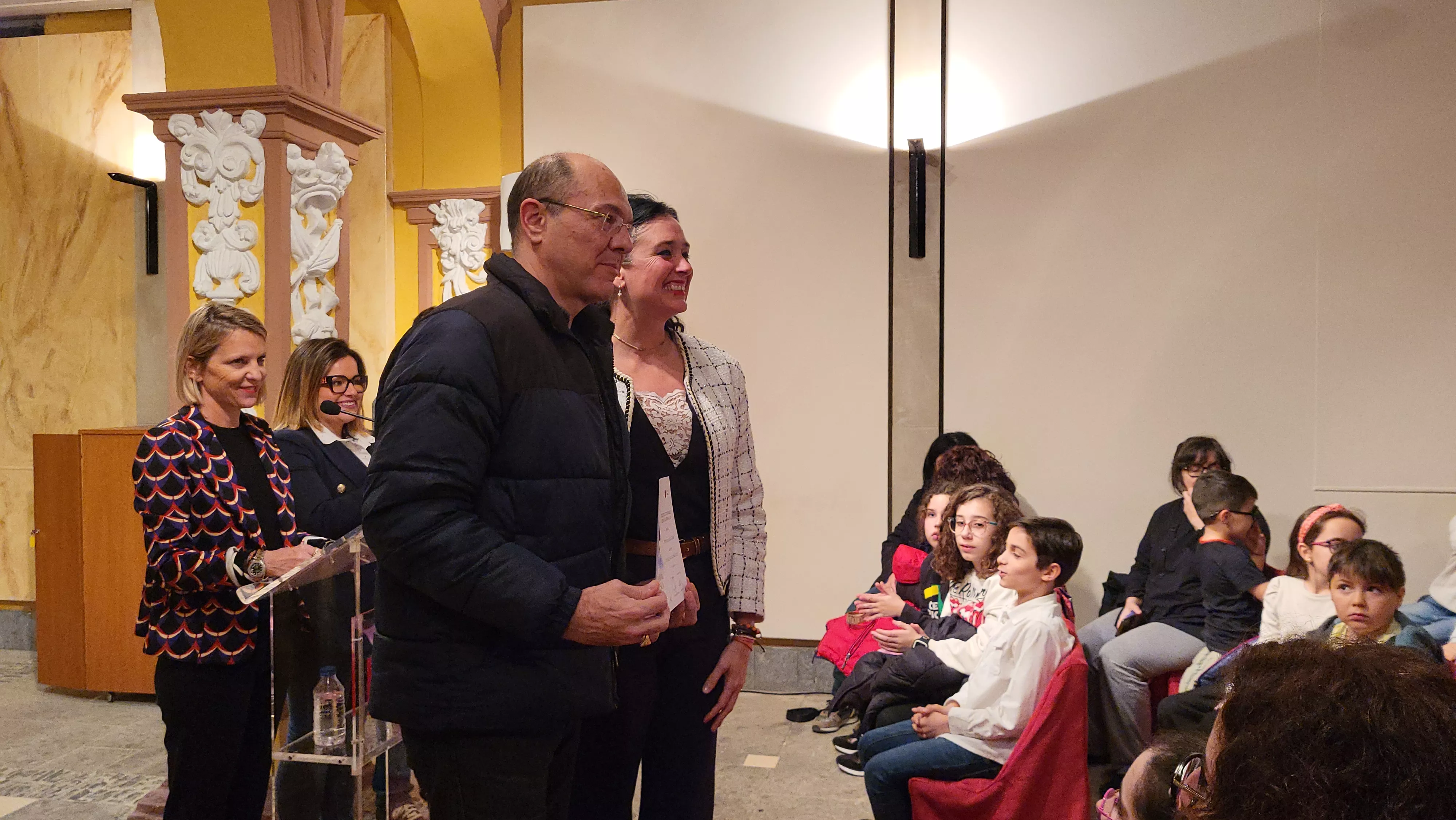 Accesit a Disfraz Adulto Más Original para el grupo Peña Recreativa los 30. Foto Mercedes Manterola