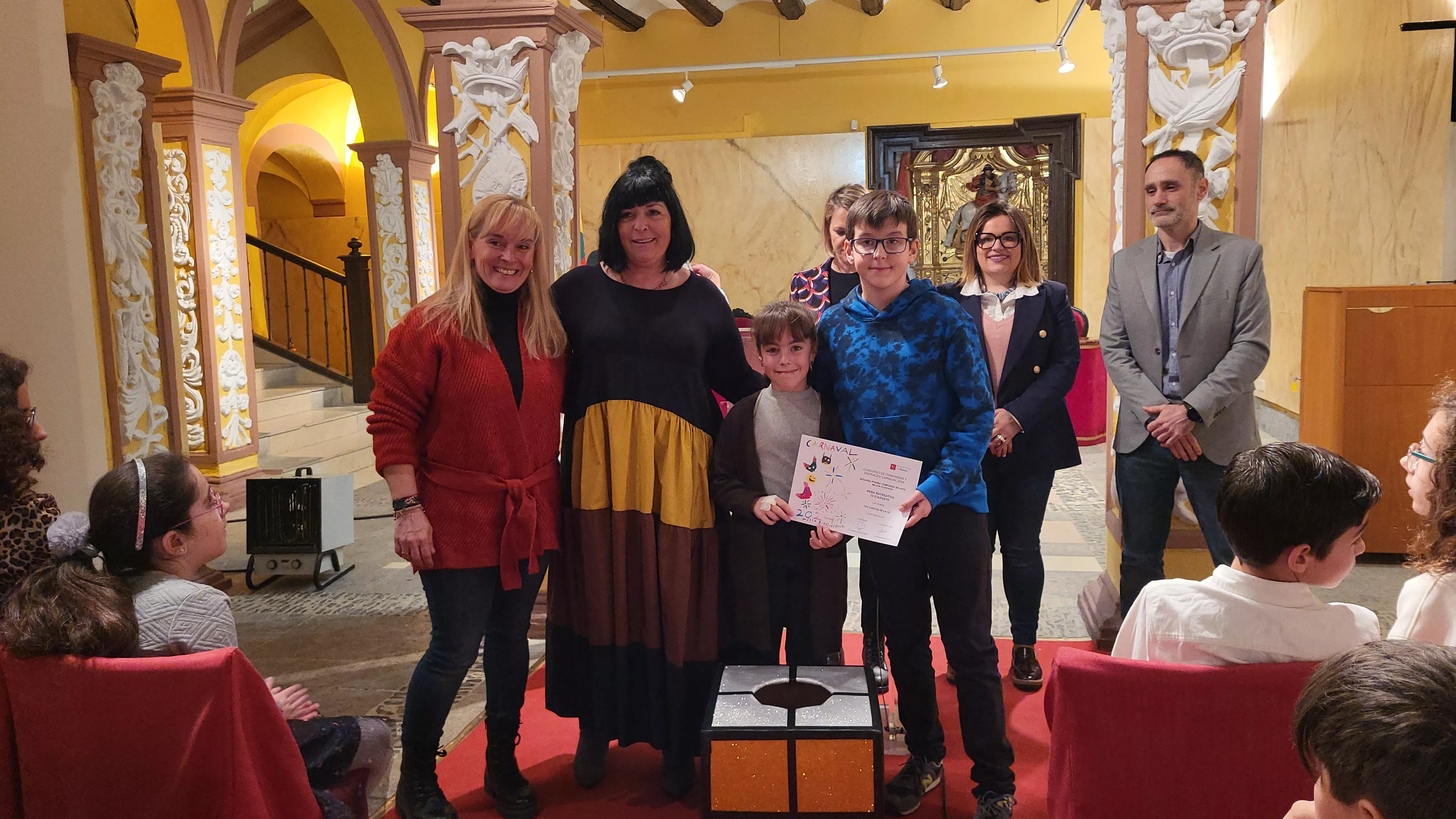 Segundo premio a la Comparsa Infantil Mejor Ataviada para Peña Recreativa 10 D’ Agosto. Foto Mercedes Manterola