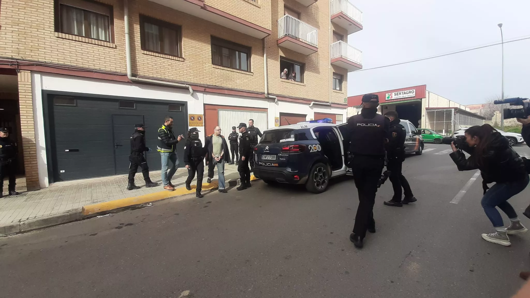 Imágenes de los dos detenidos en el dispositivo contra distribución de drogas en Huesca. Foto Myriam Martínez