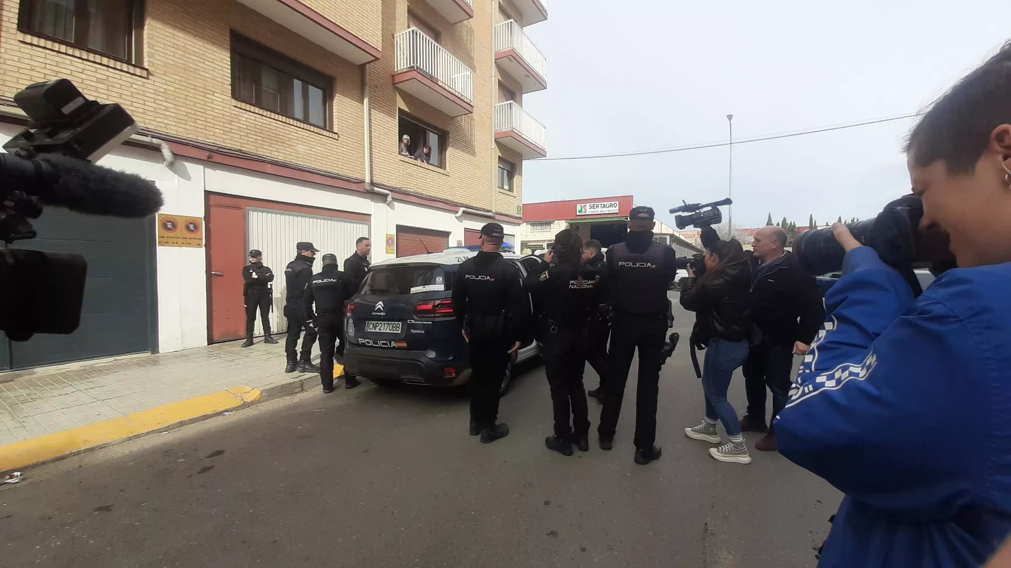 Imágenes de los dos detenidos en el dispositivo contra distribución de drogas en Huesca. Foto Myriam Martínez