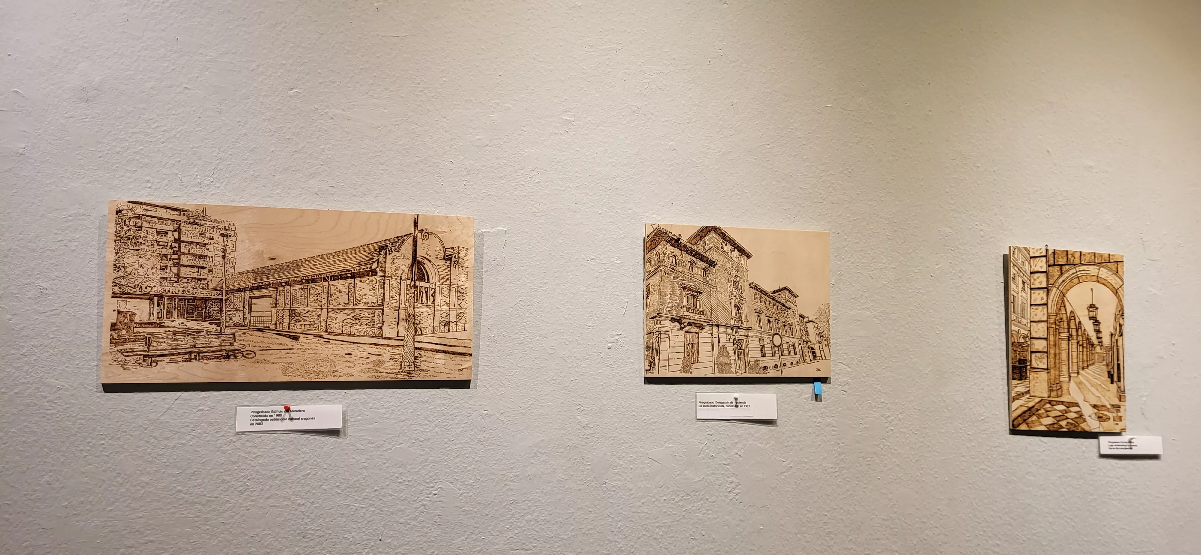 Exposición de pirograbados de Jesús Naya en el Centro Cultural Manuel Benito Moliner. Foto Mercedes Manterola