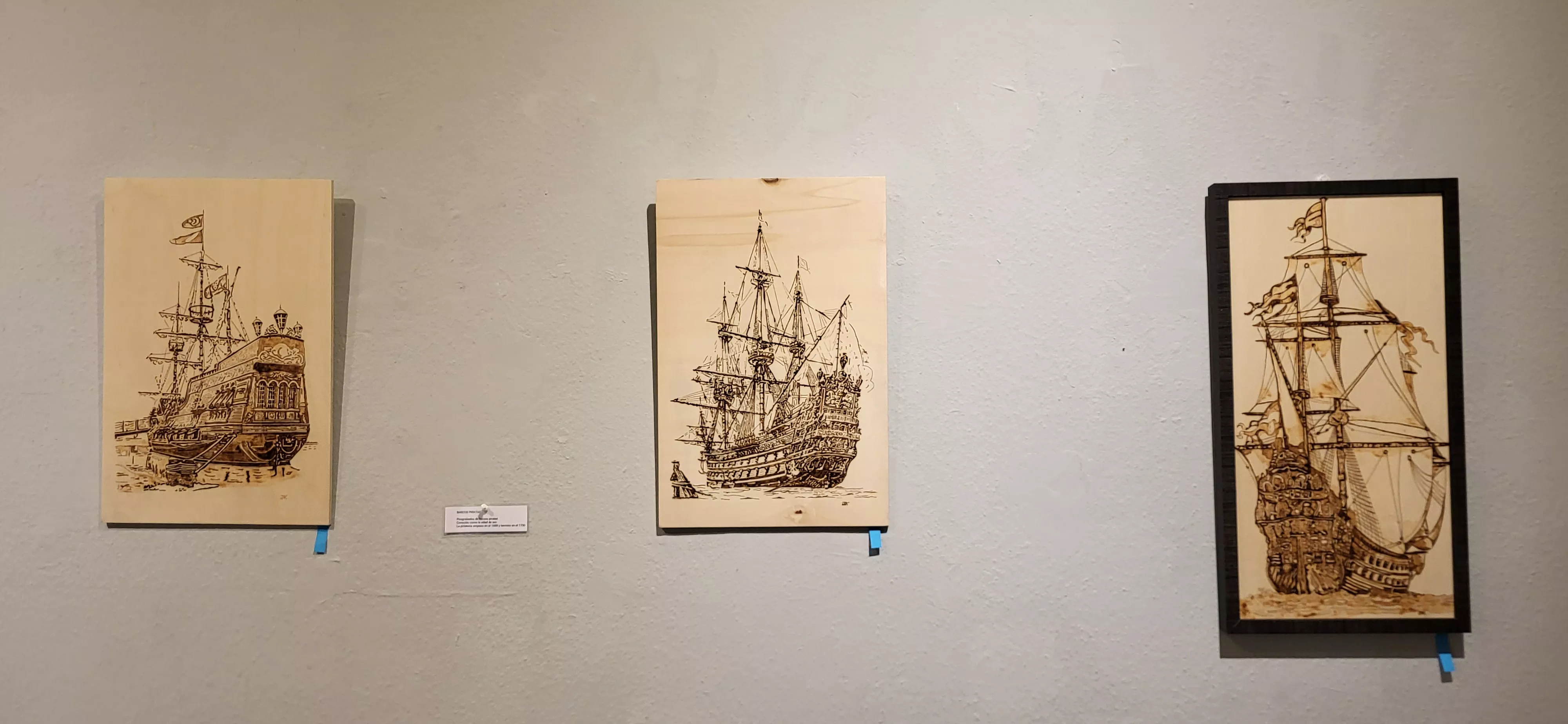 Exposición de pirograbados de Jesús Naya en el Centro Cultural Manuel Benito Moliner. Foto Mercedes Manterola