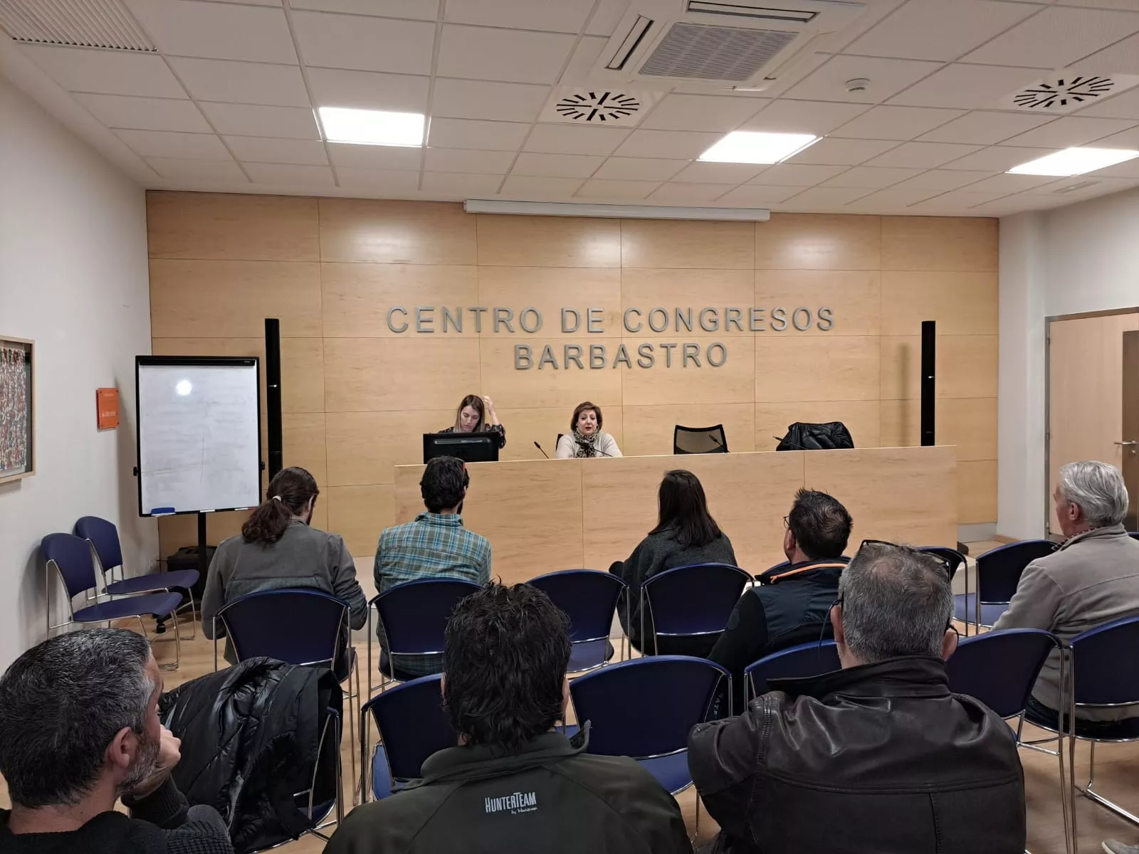 Reunión explicativa de la presencia en Gourmet con Silvia Ramírez e Ixeia Lacau