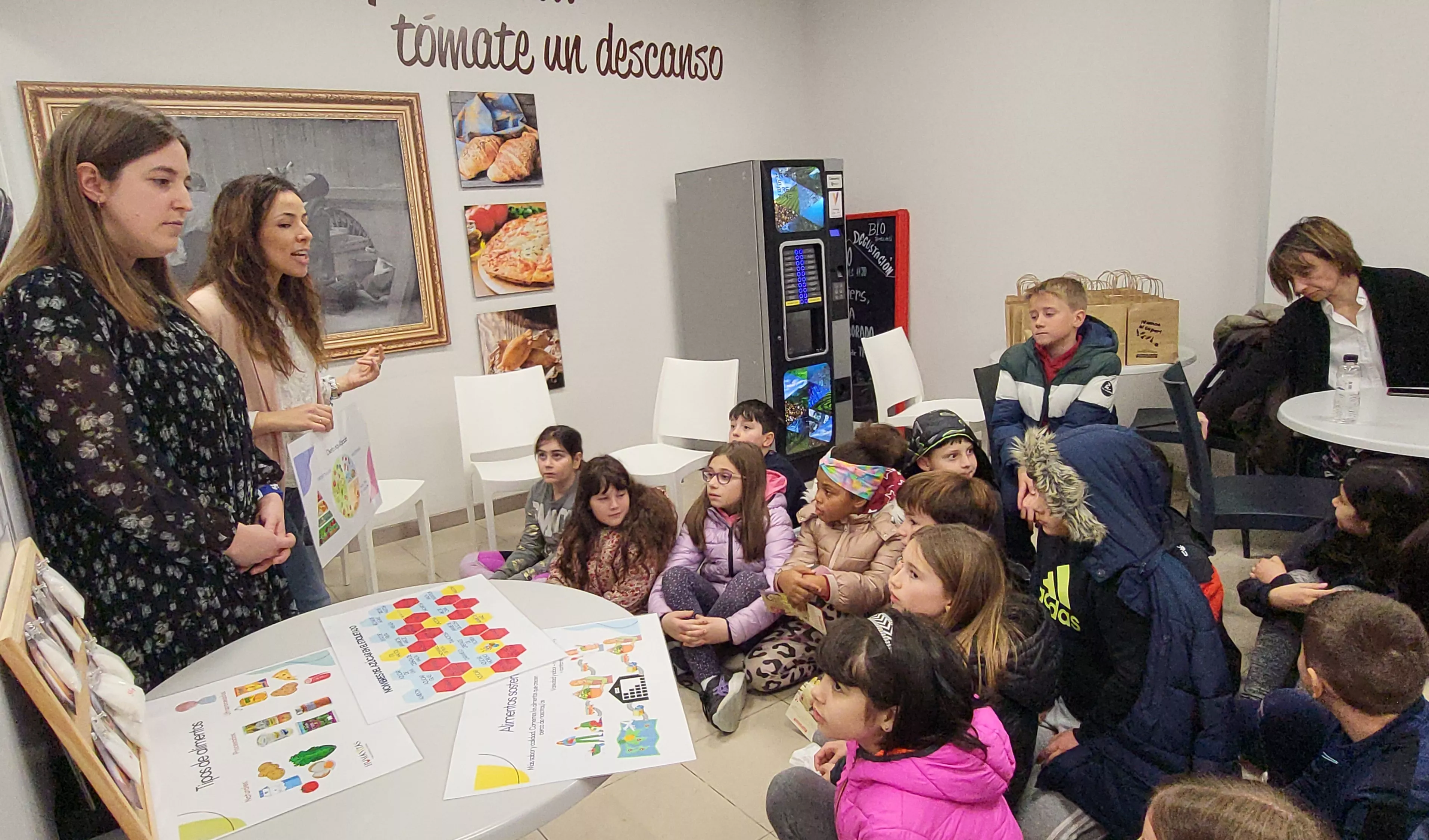Actividad "Vamos al Súper" de Supermercados Altoaragón en Huesca. Foto Mercedes Manterola