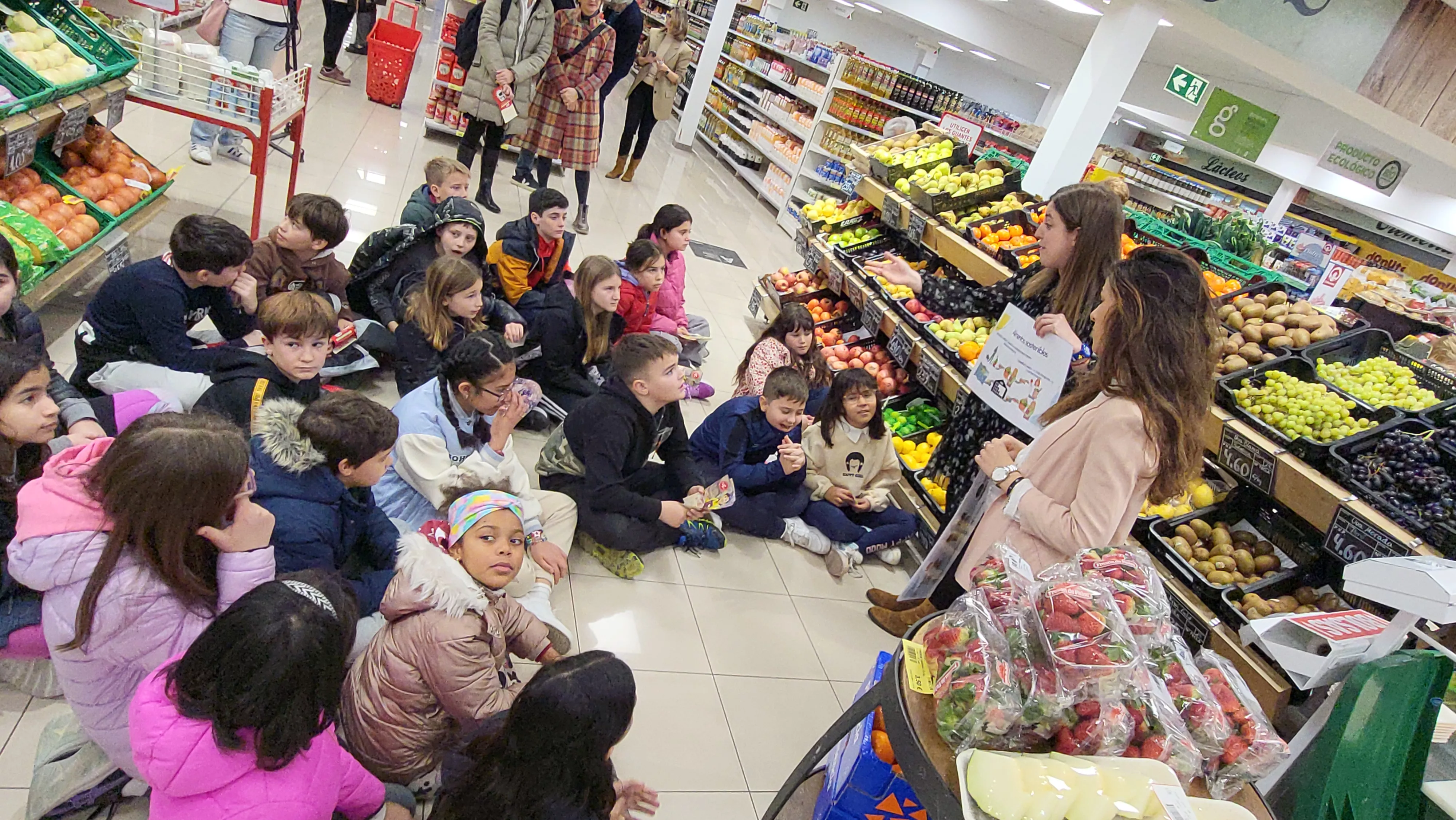 Actividad "Vamos al Súper" de Supermercados Altoaragón en Huesca. Foto Mercedes Manterola
