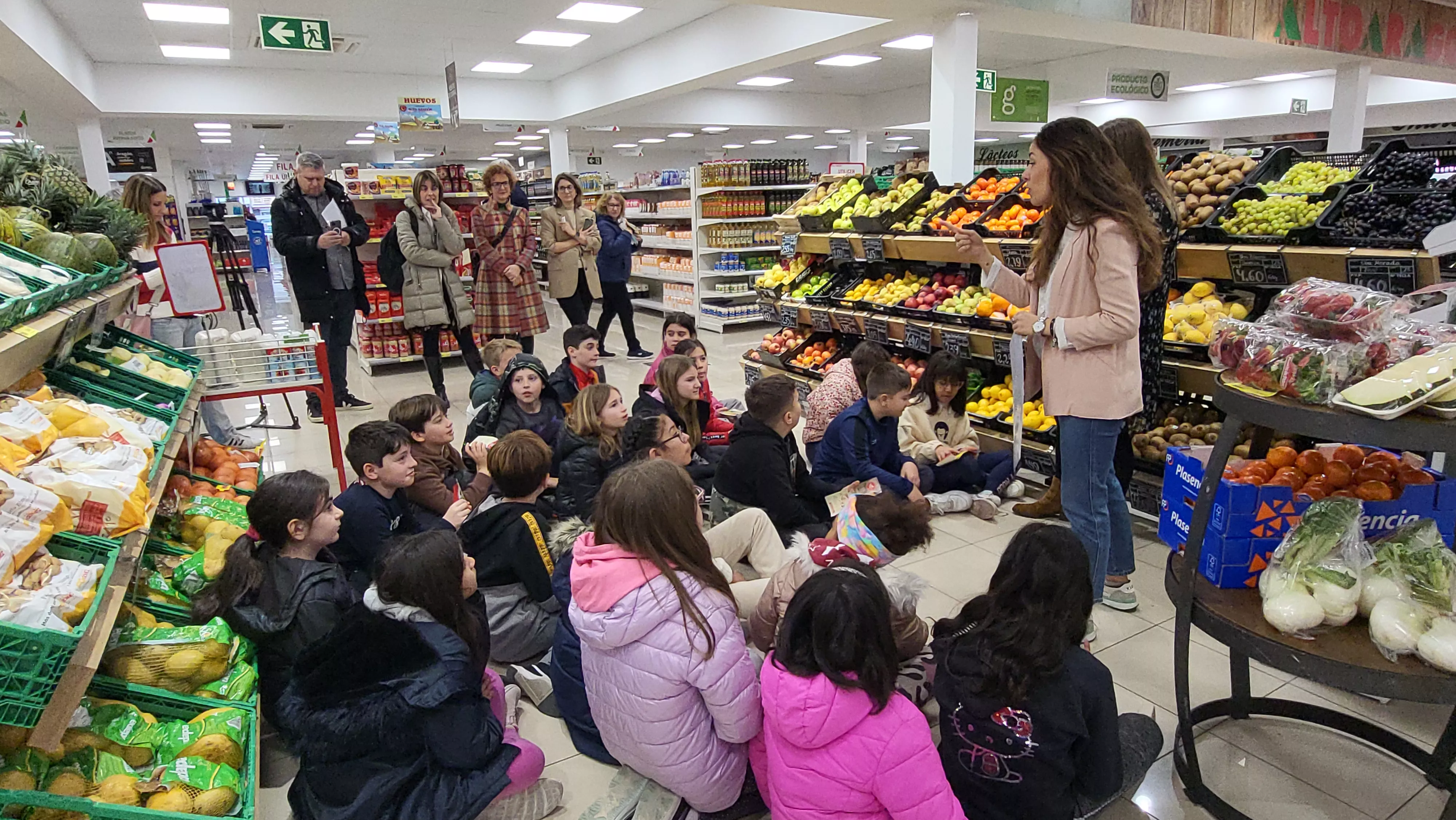 Actividad "Vamos al Súper" de Supermercados Altoaragón en Huesca. Foto Mercedes Manterola