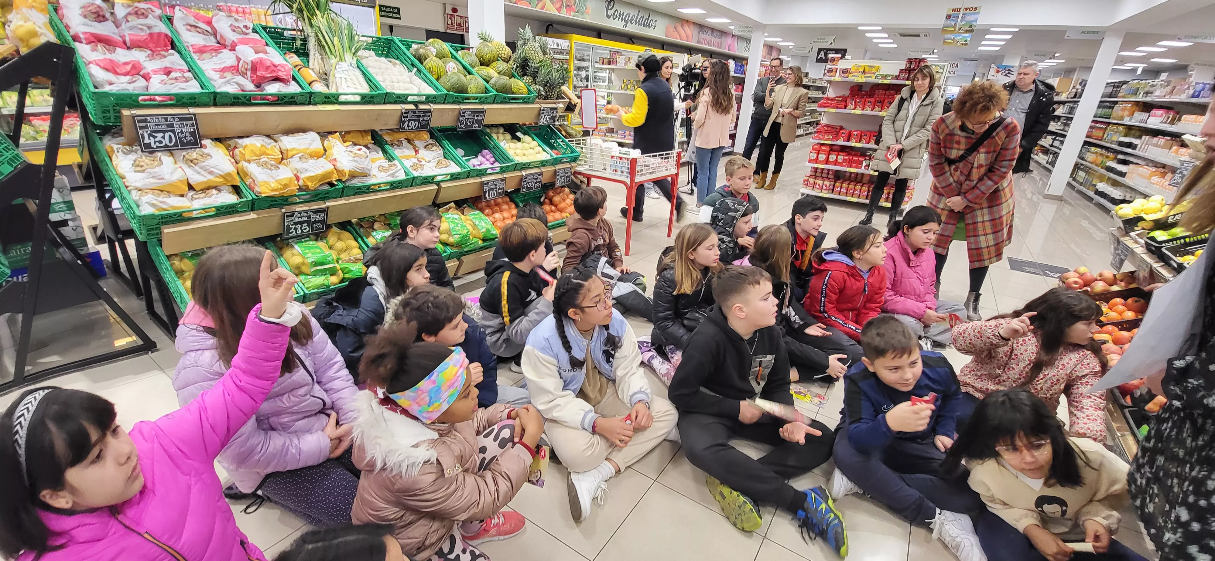 Actividad "Vamos al Súper" de Supermercados Altoaragón en Huesca. Foto Mercedes Manterola
