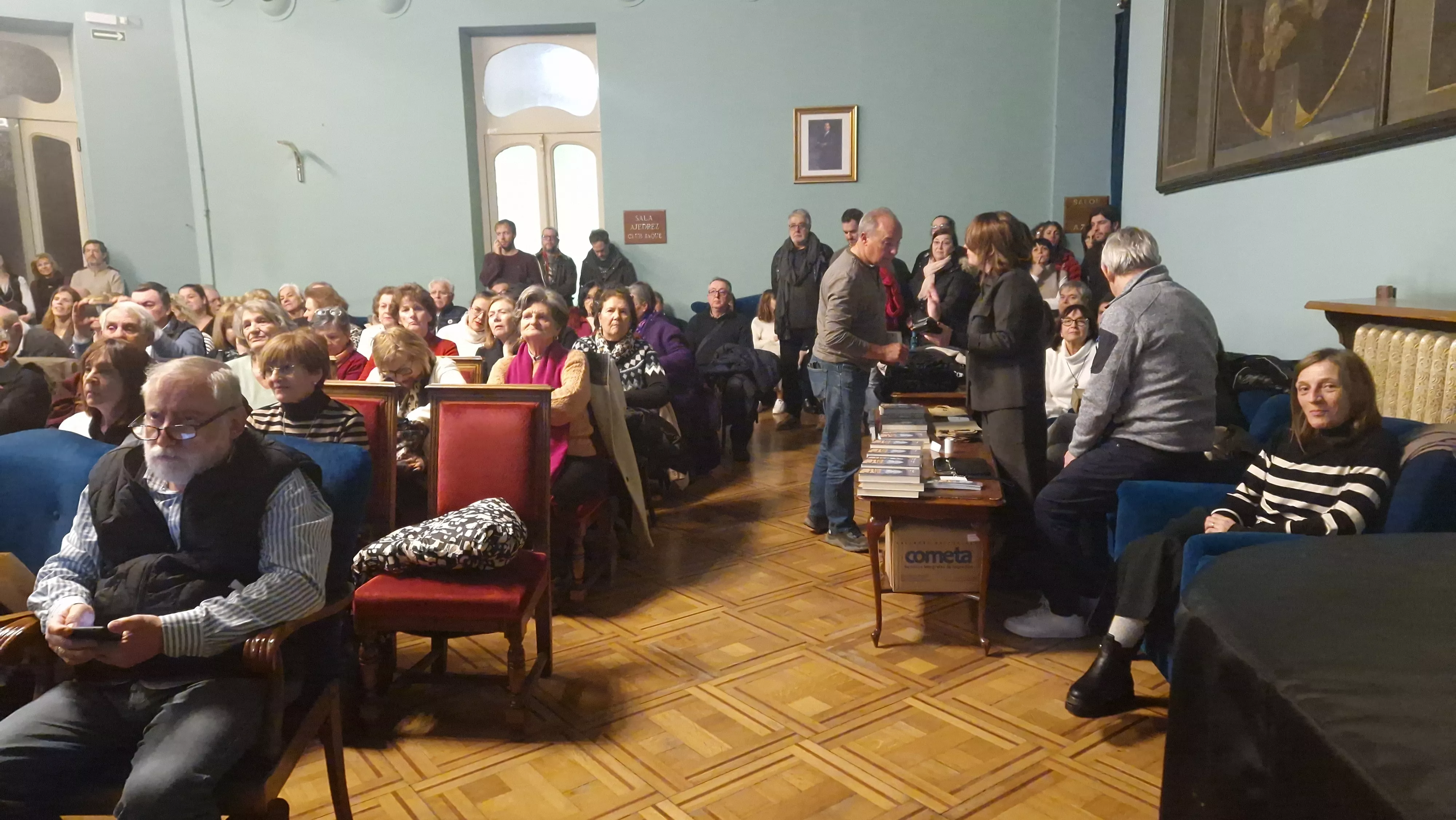 Marta Borraz presenta Años de Vida en el Casino de Huesca. Foto Myriam Martínez 