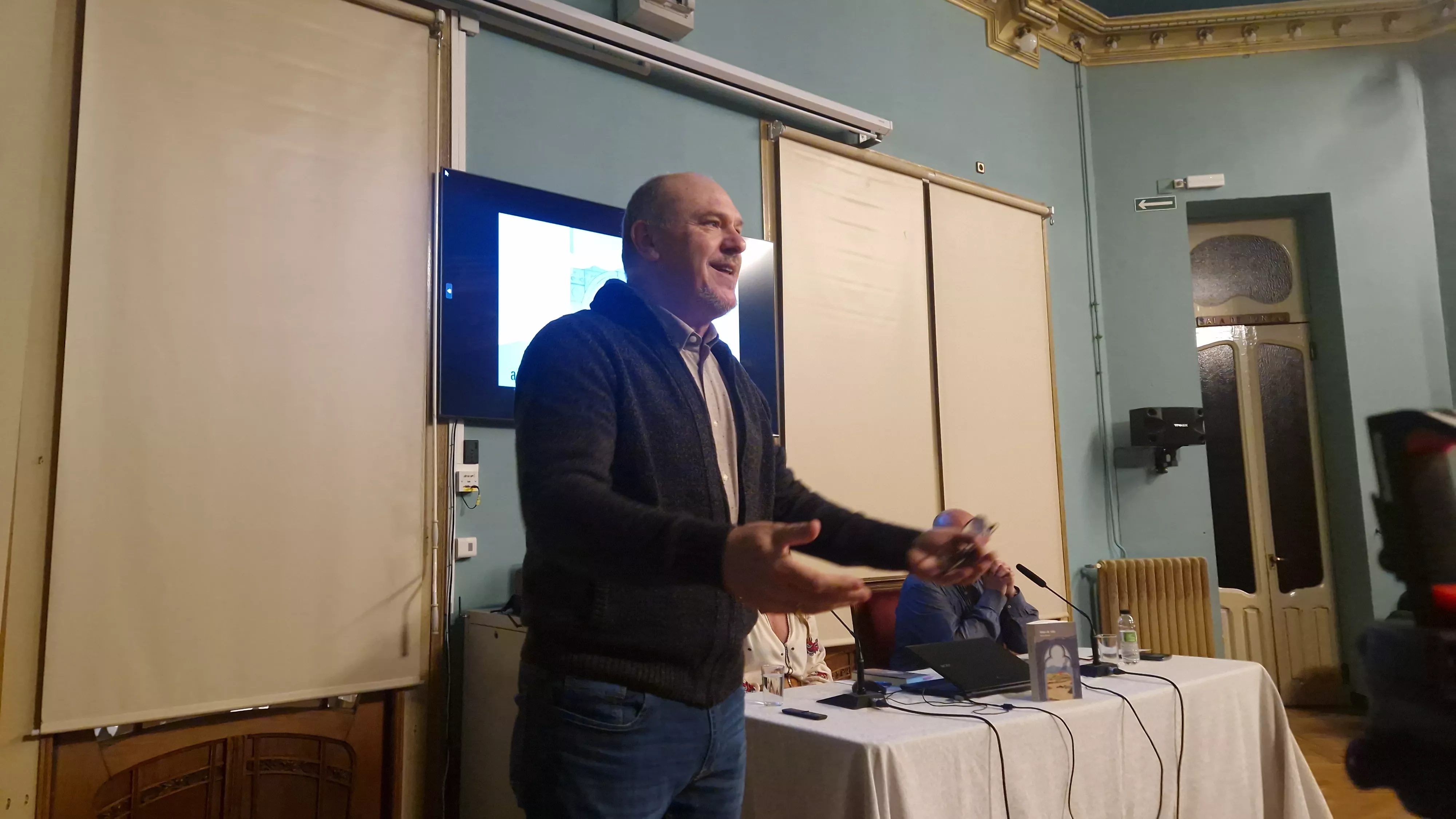 Chusé Raúl Usón. Marta Borraz presenta Años de Vida en el Casino de Huesca. Foto Myriam Martínez 