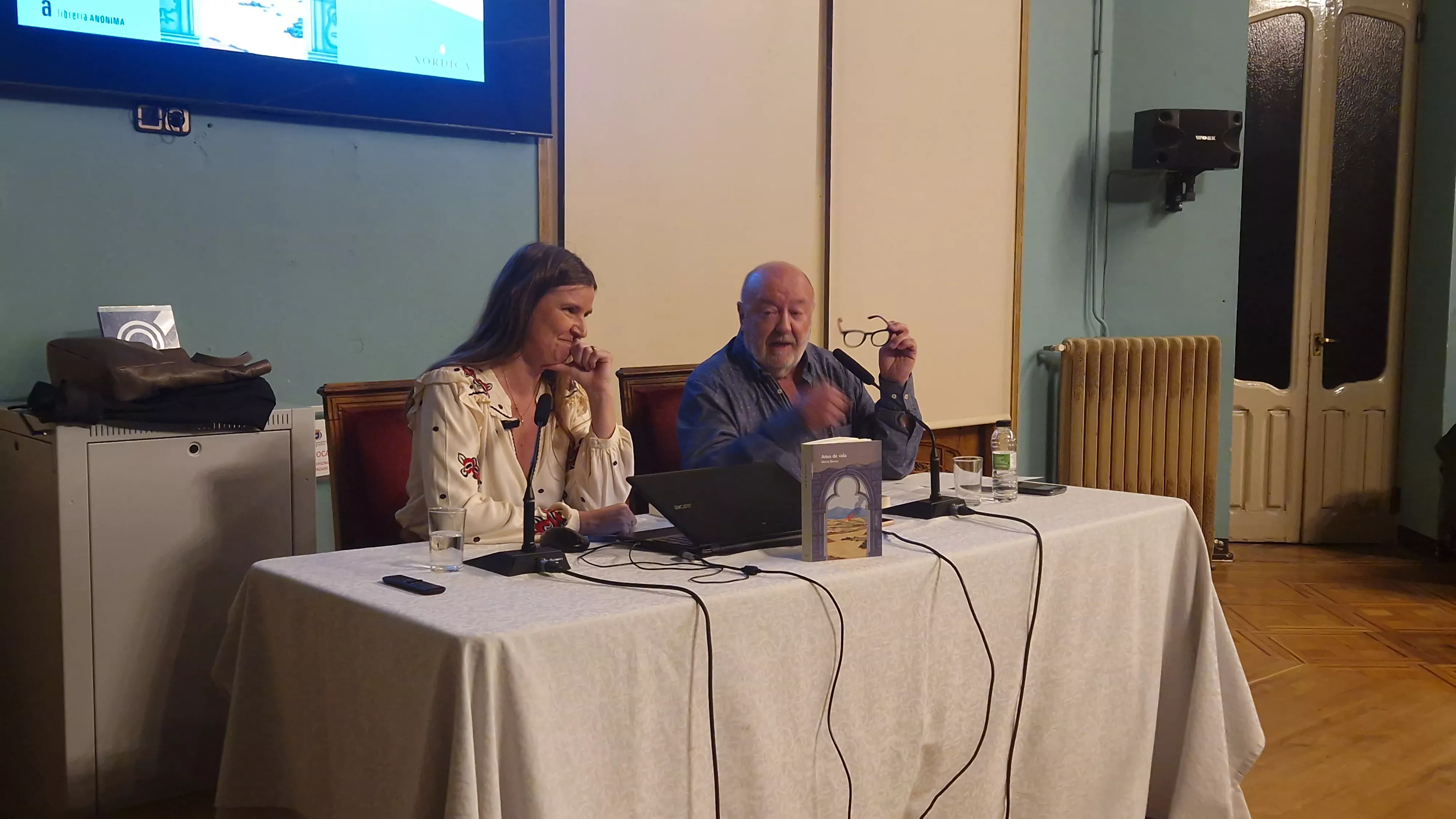 Marta Borraz presenta Años de Vida en el Casino de Huesca. Foto Myriam Martínez 