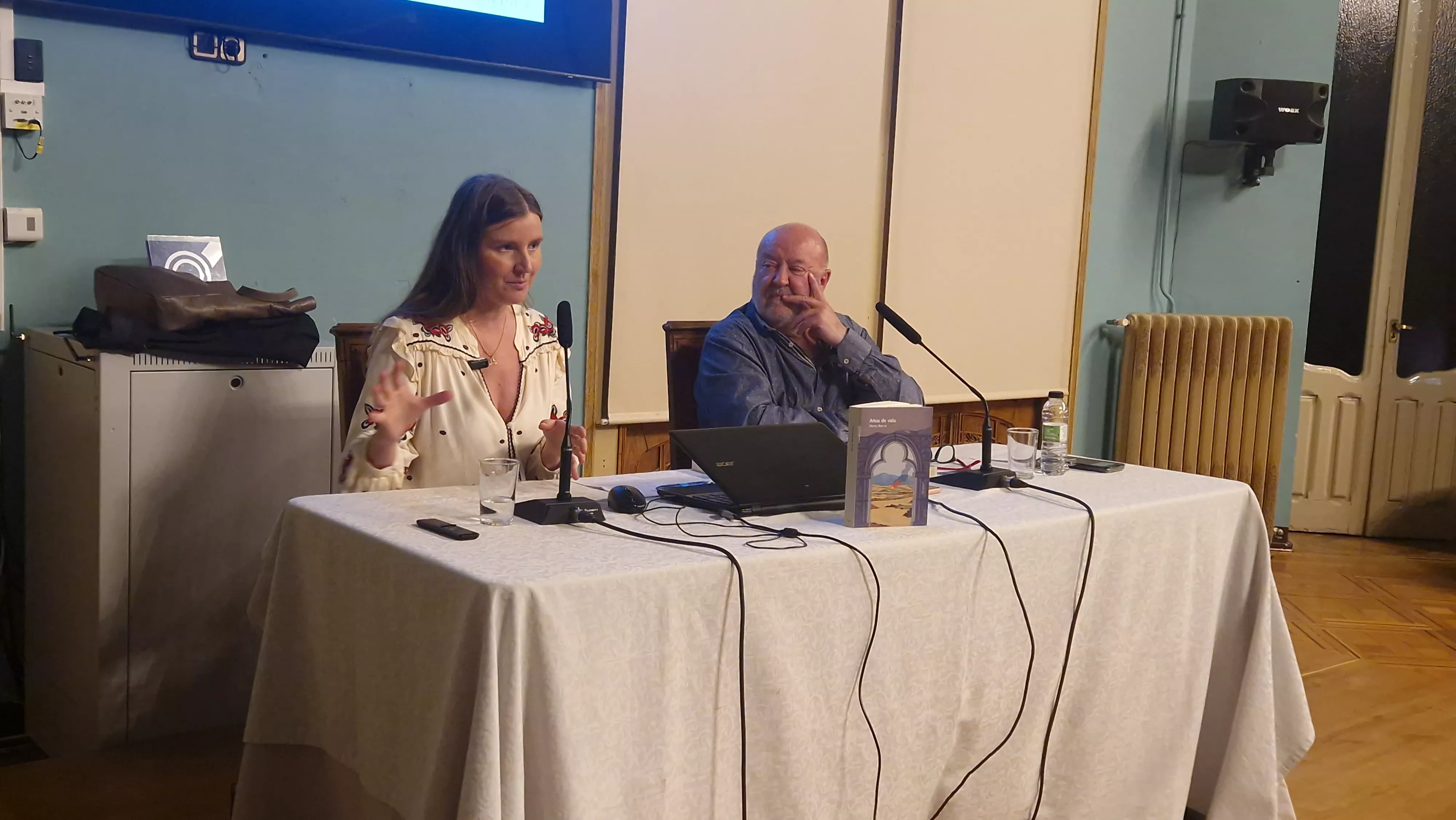 Marta Borraz presenta Años de Vida en el Casino de Huesca. Foto Myriam Martínez 