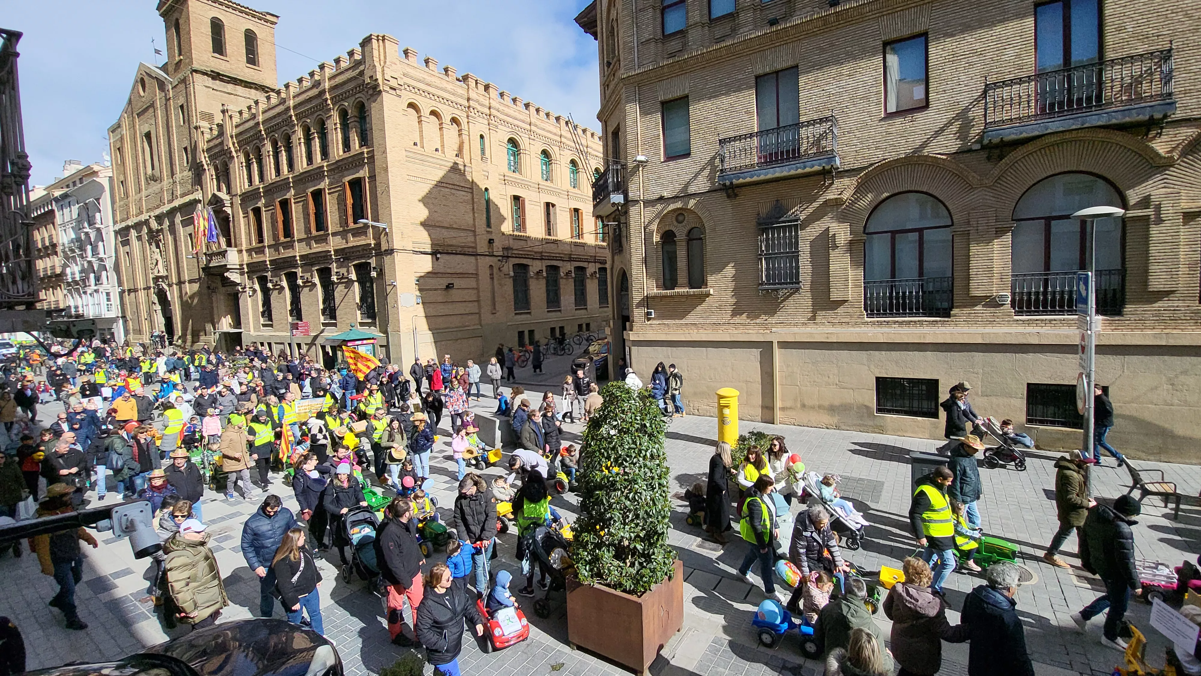 Tractorada infantil en apoyo al sector primario en Huesca. Foto Mercedes Manterola