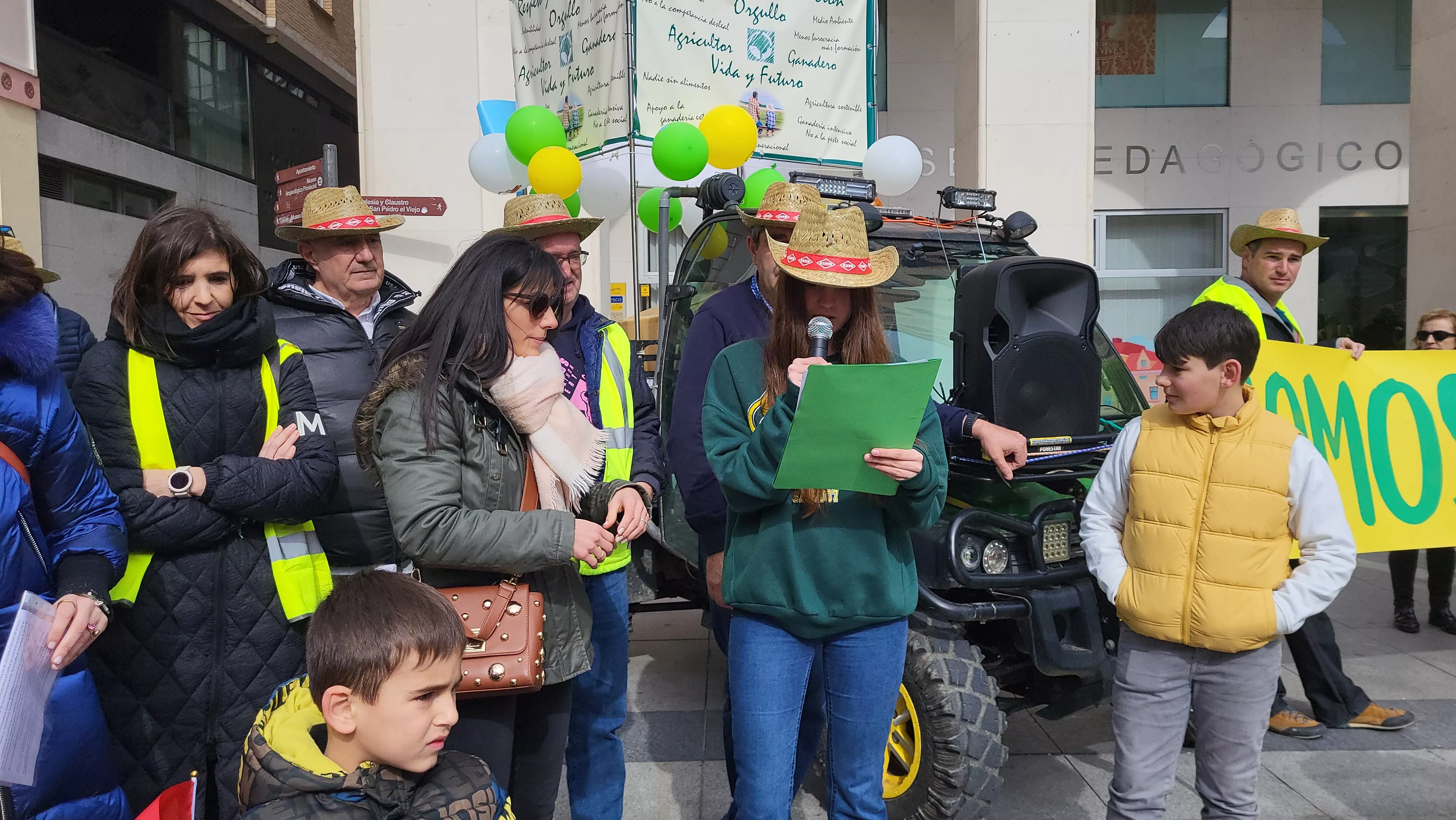 Tractorada infantil en apoyo al sector primario en Huesca. Foto Mercedes Manterola