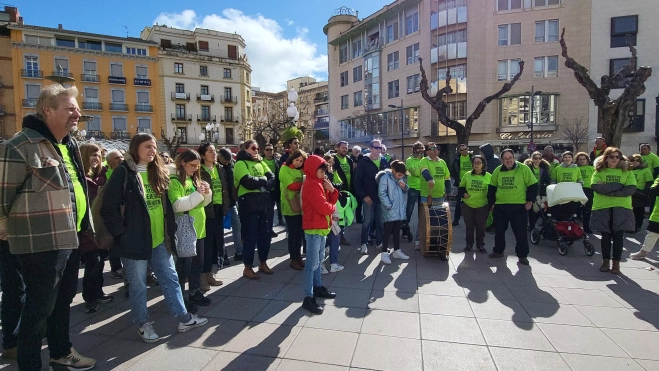 Imagen de la concentración en la plaza de Navarra.