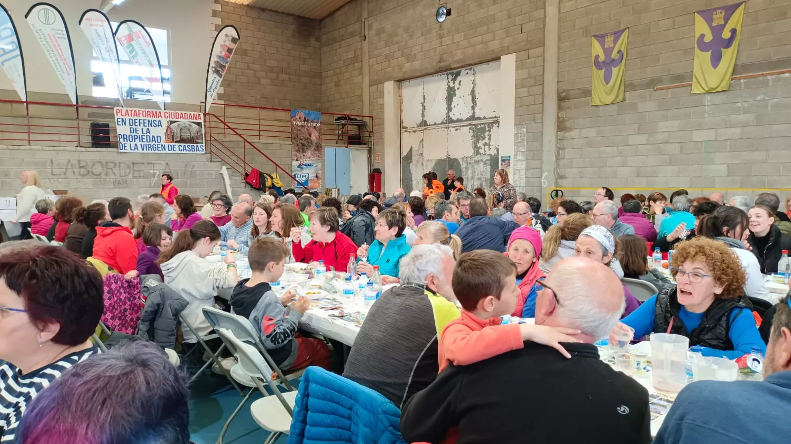 VII Caminata en la Flor del Almendro de Ayerbe. 