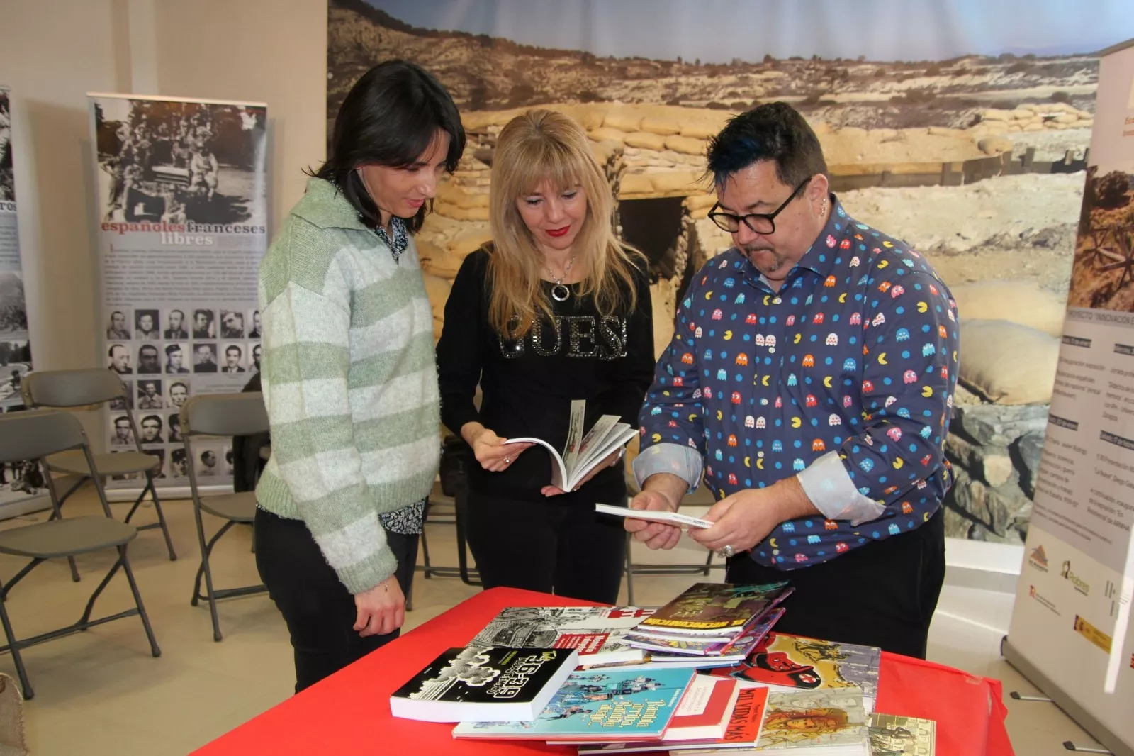 Charla de Daniel García Nieto en Robres. Foto Carlos Neofato