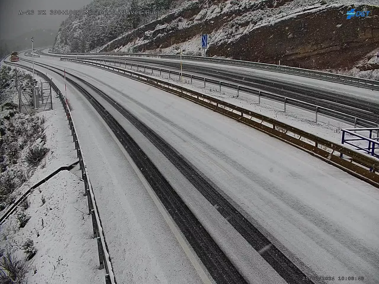 Aspecto que presentaba el puerto de Monrepós en la mañana de este domingo.