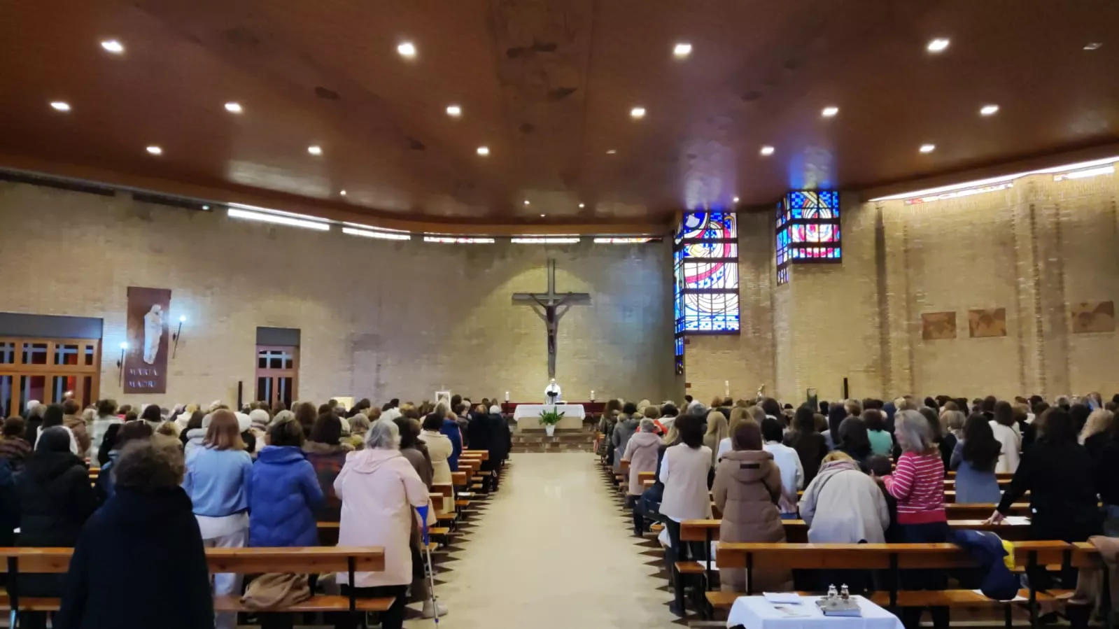 Celebración del 50 aniversario del colegio Santa Rosa de Huesca.