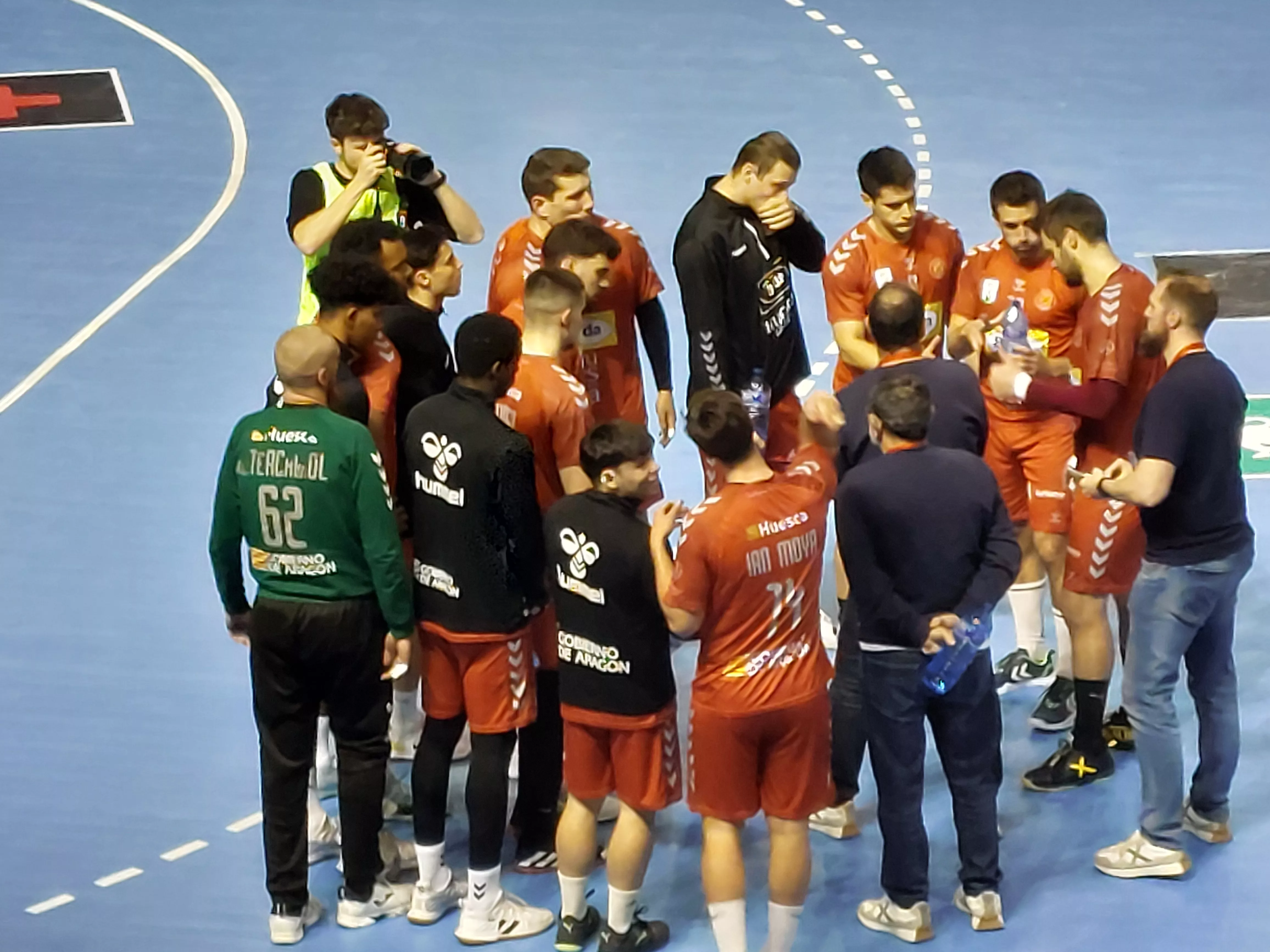 Presentación de la cantera de Balonmano Huesca