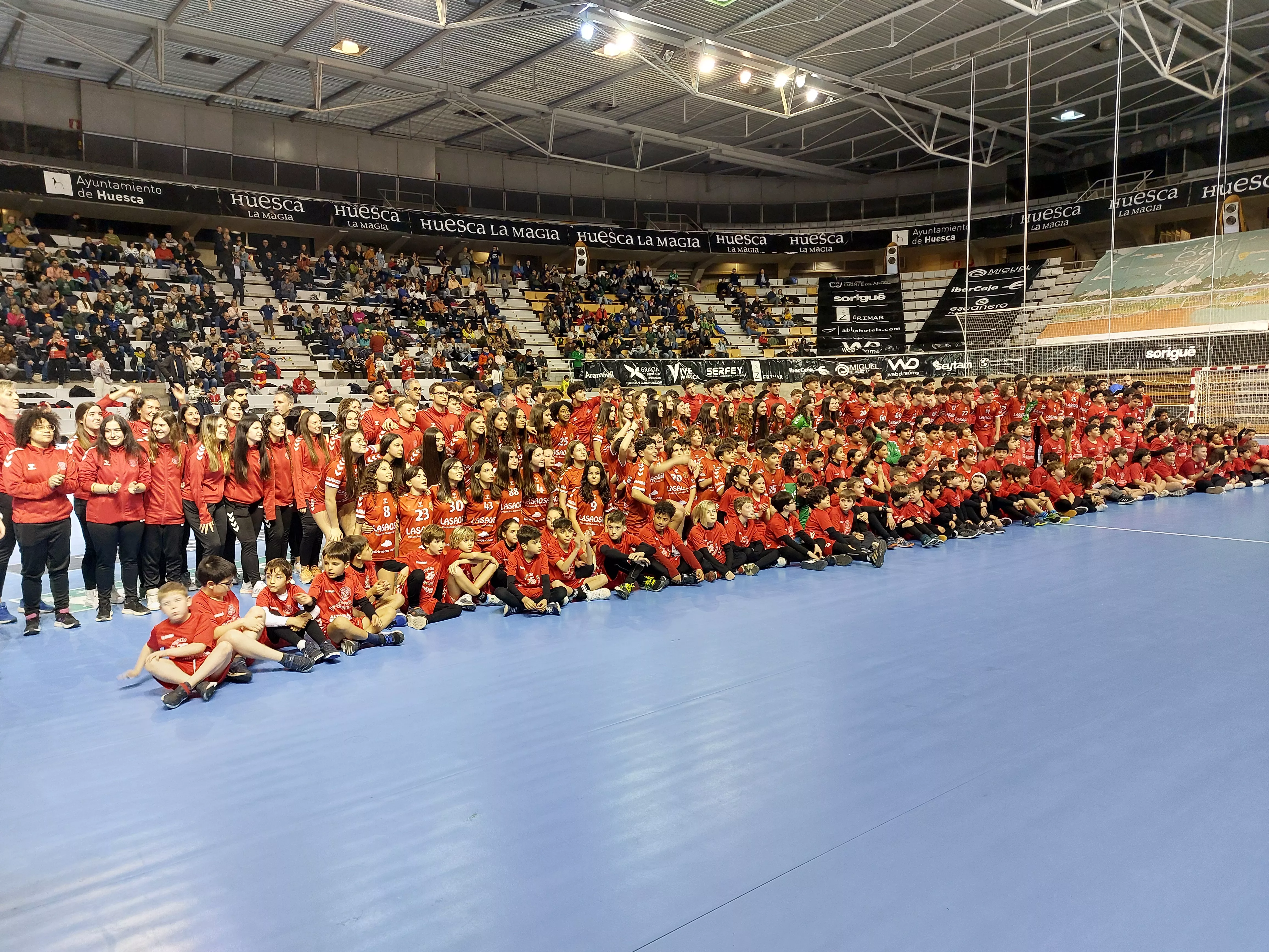 Presentación de la cantera de Balonmano Huesca
