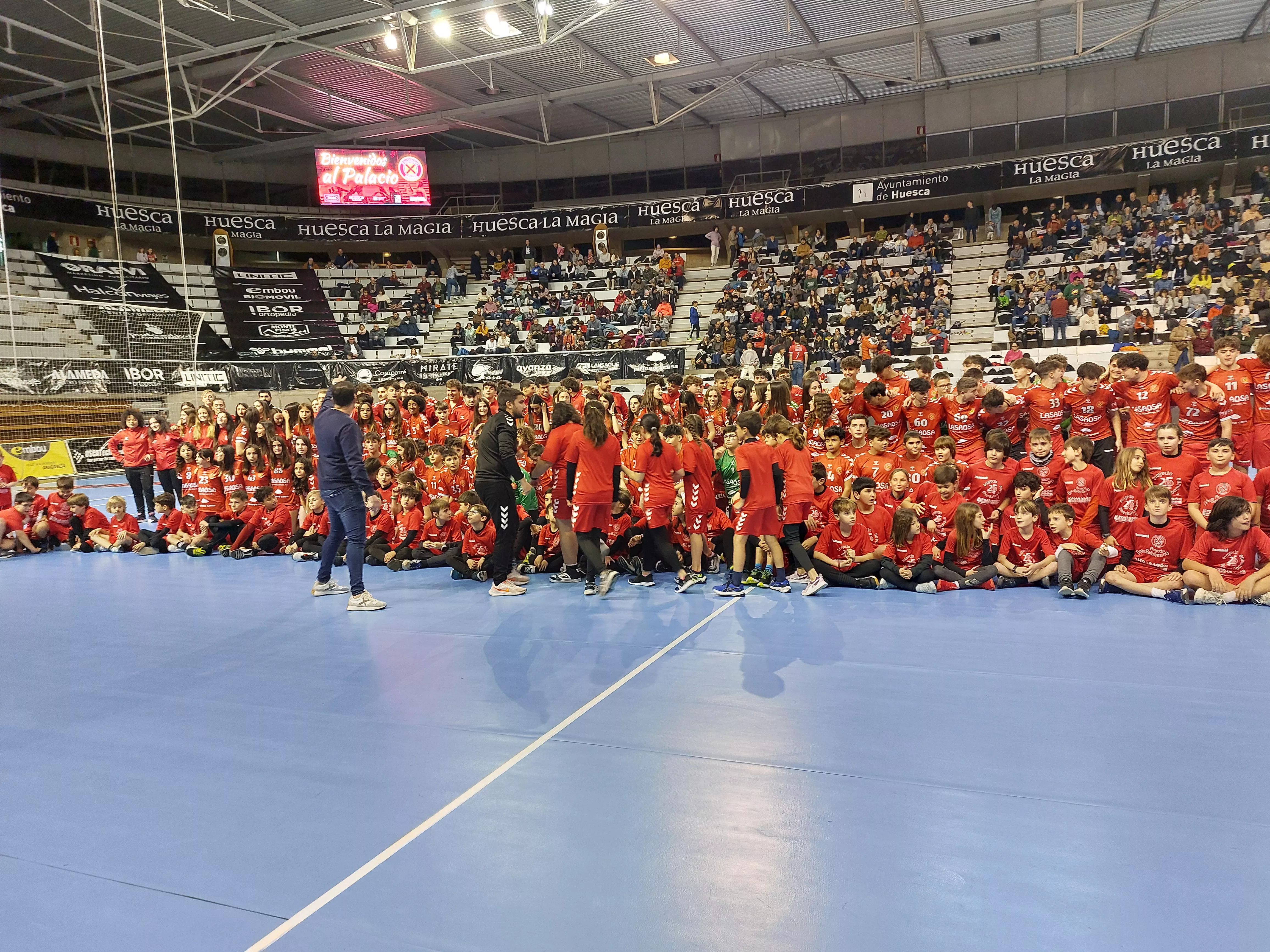 Presentación de la cantera de Balonmano Huesca