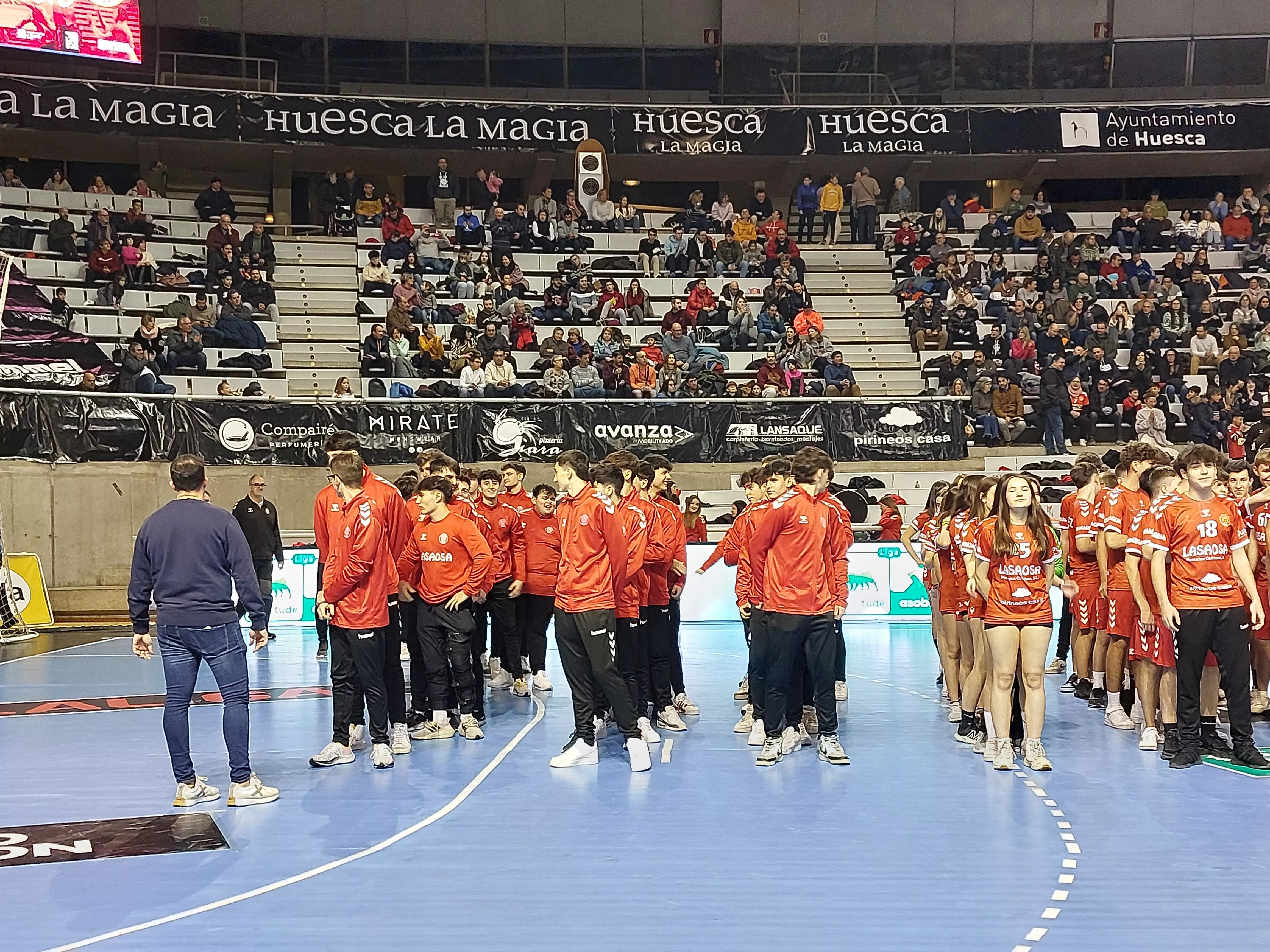 Presentación de la cantera de Balonmano Huesca