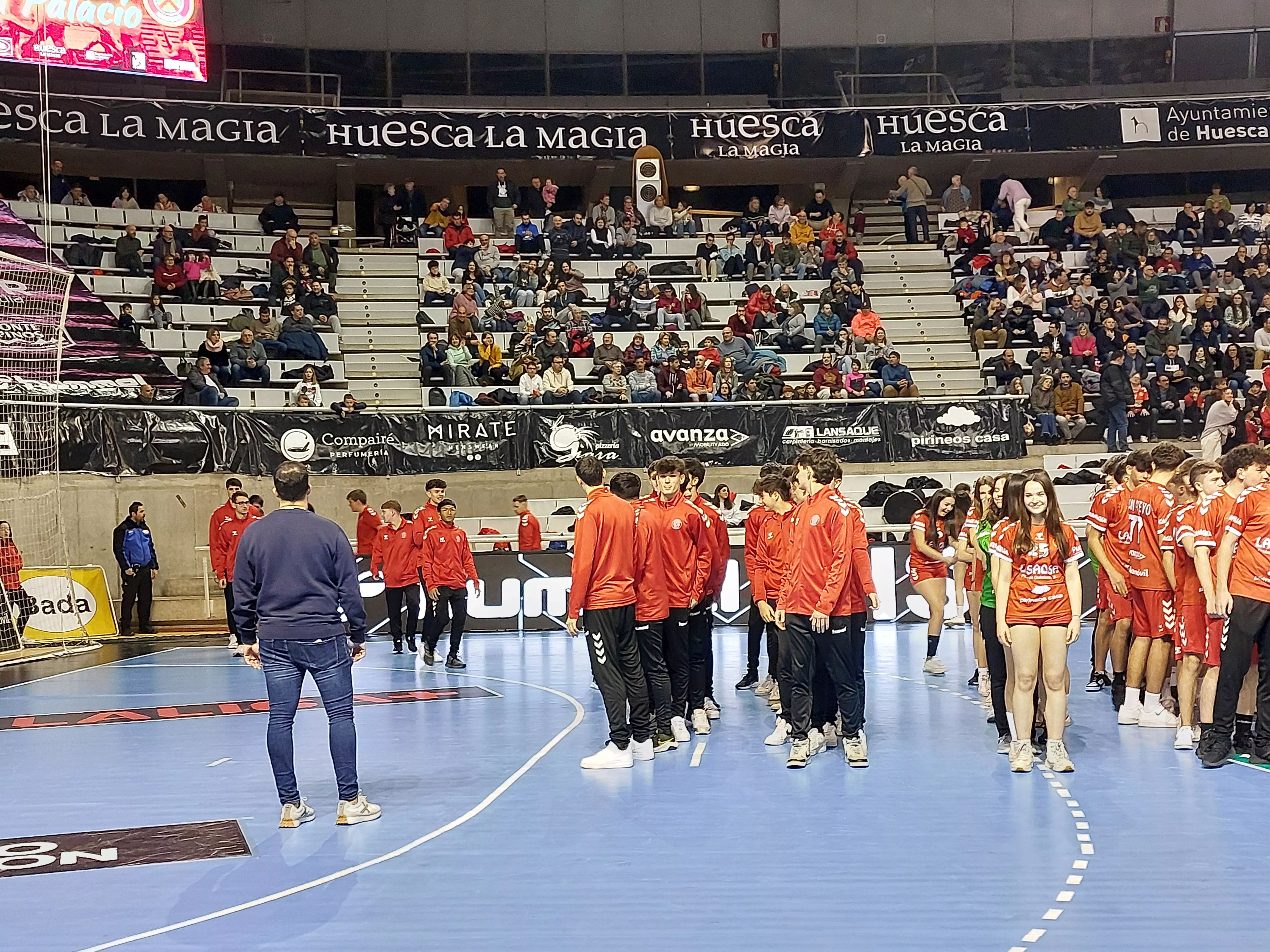 Presentación de la cantera de Balonmano Huesca