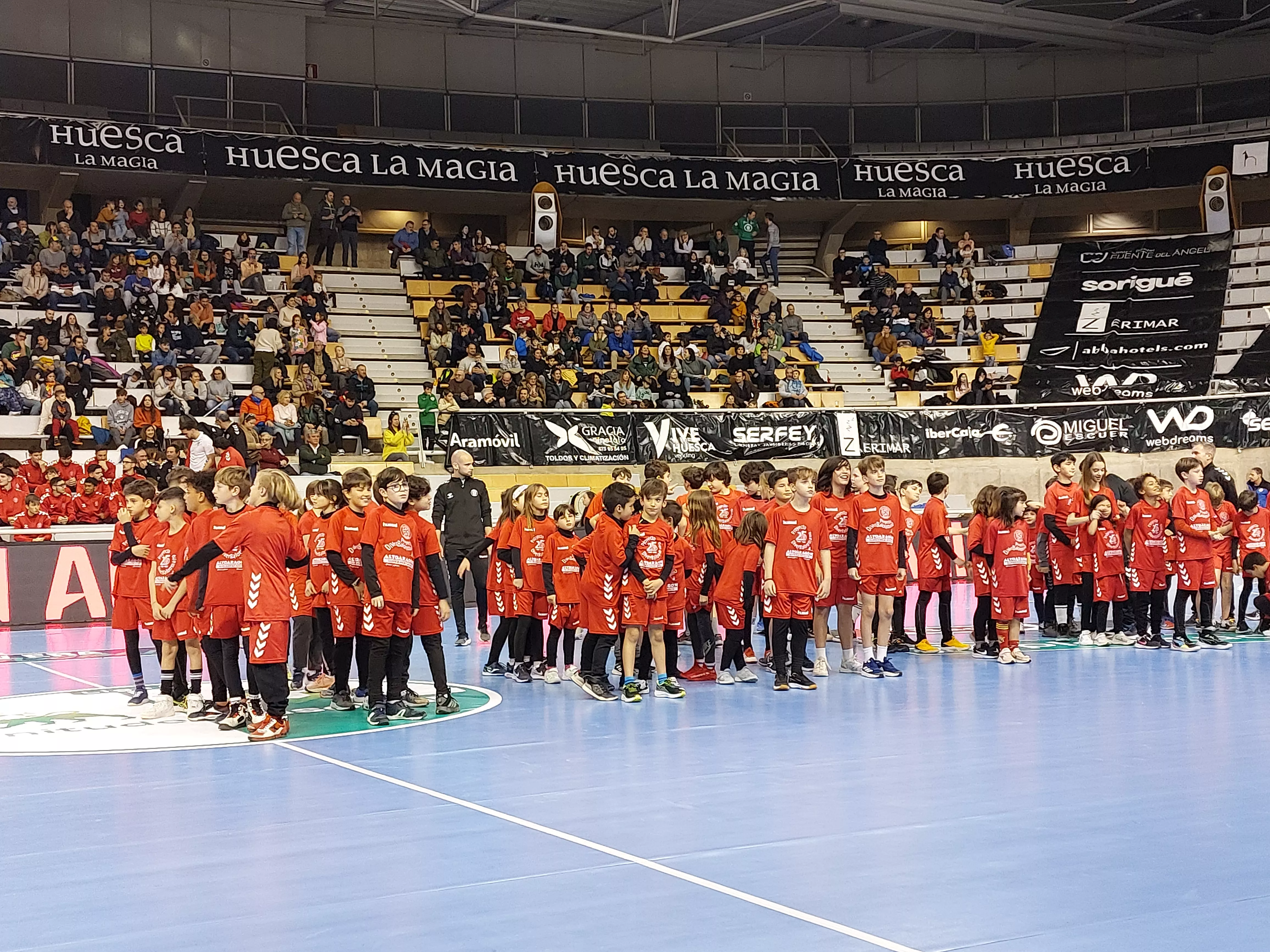 Presentación de la cantera de Balonmano Huesca