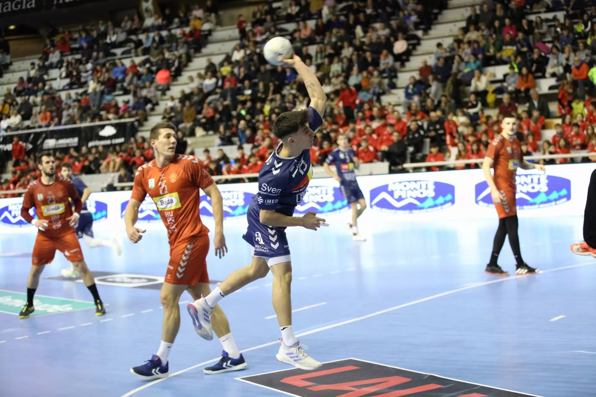 Bada Huesca Benidorm 1