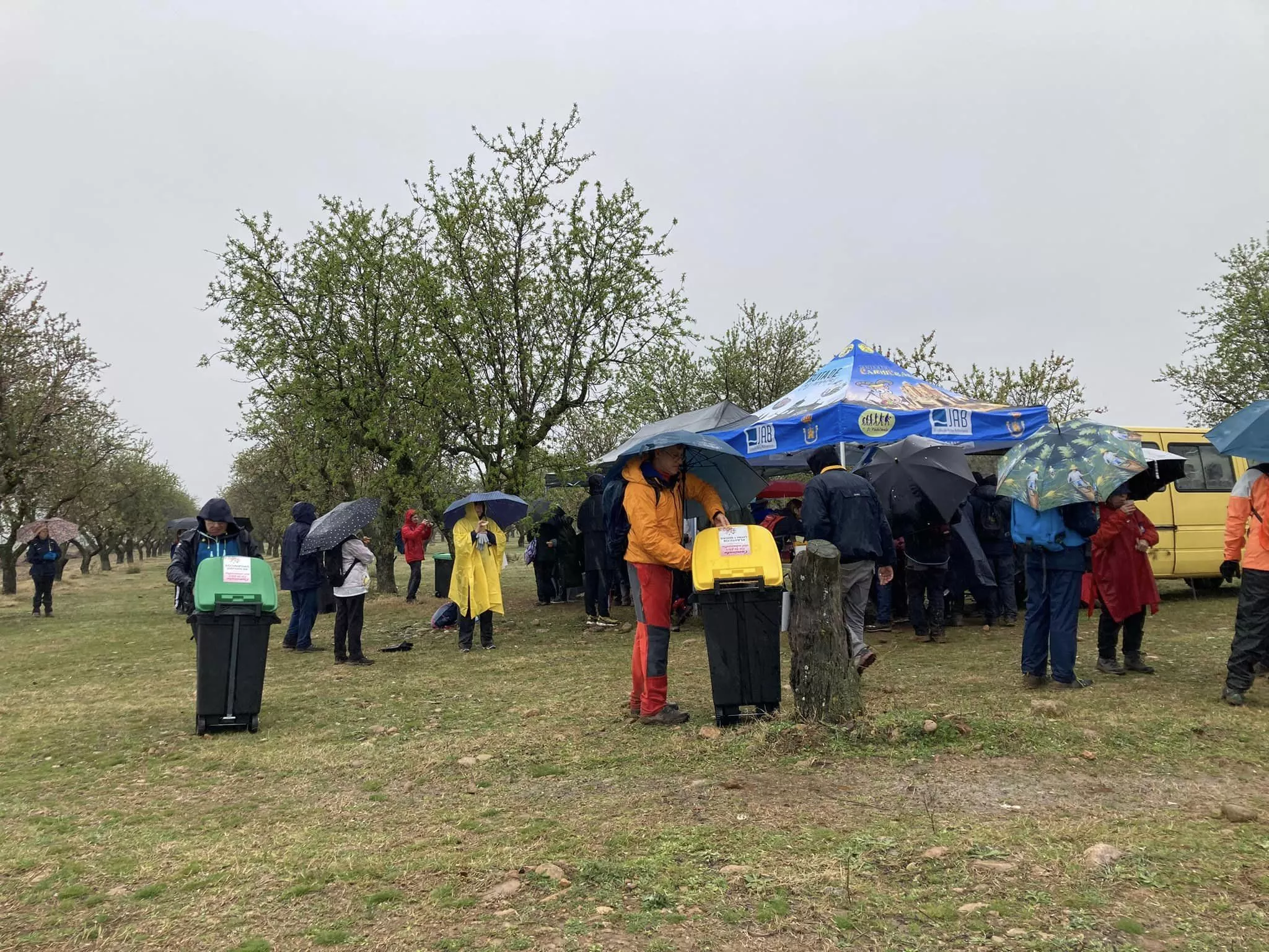 Segunda jornada de la VII Caminata en la Flor del Almendro de Ayerbe.