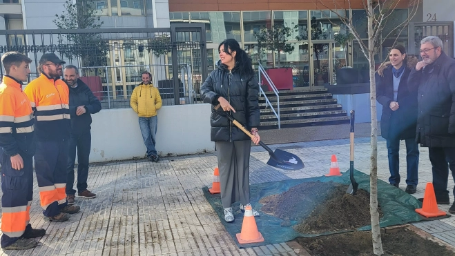 Imagen del arranque de la campaña de plantación, con la participación de Orduna y Veintemilla. Imagen del arranque de la campaña de plantación, con la participación de Orduna y Veintemilla.