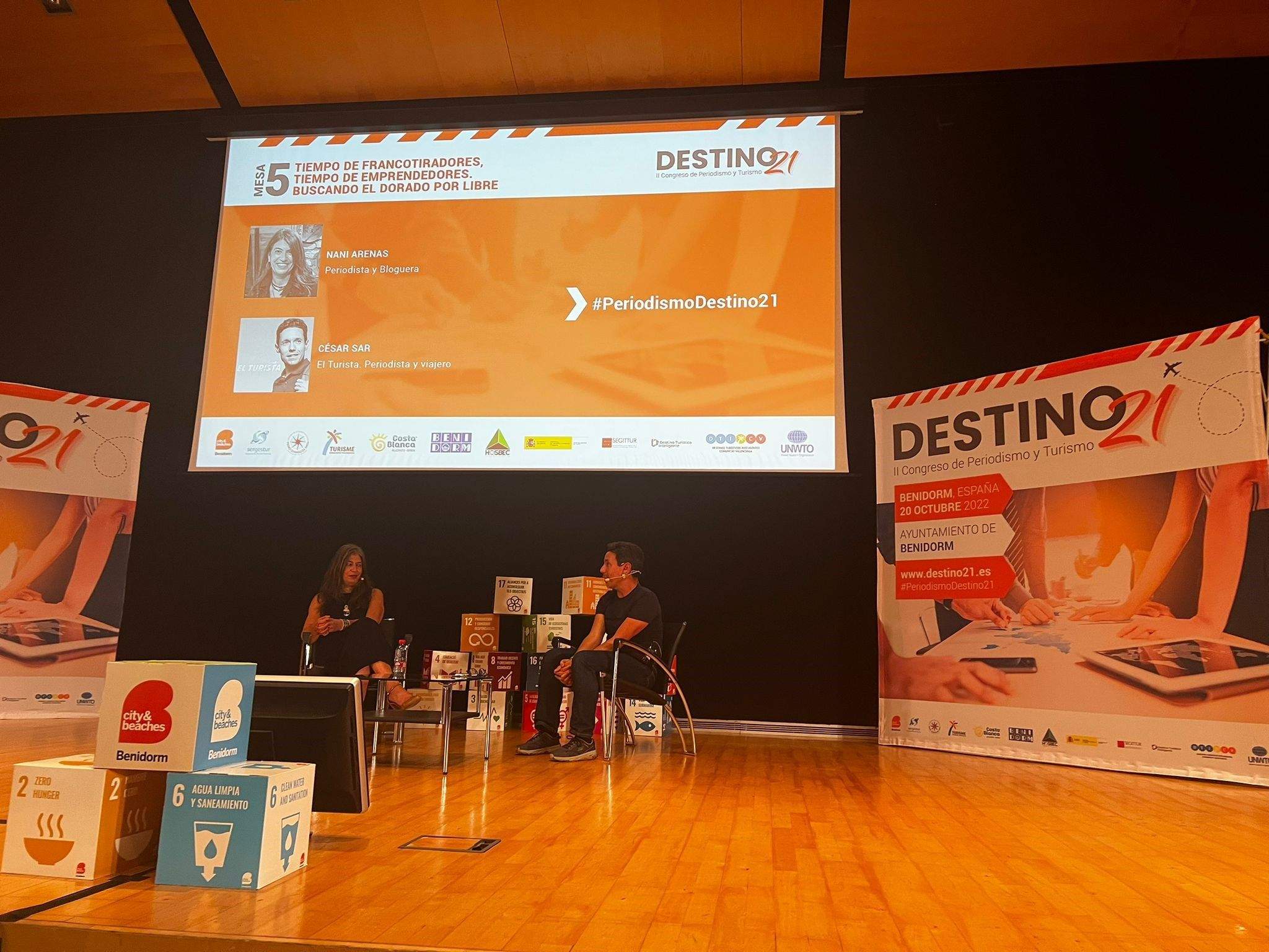 Nani Arenas y César Sar.