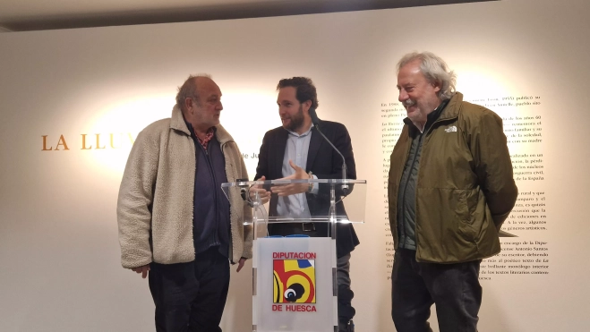 Antonio Santos, Isaac Claver y Julio Llamazares. Antonio Santos, Isaac Claver y Julio Llamazares.