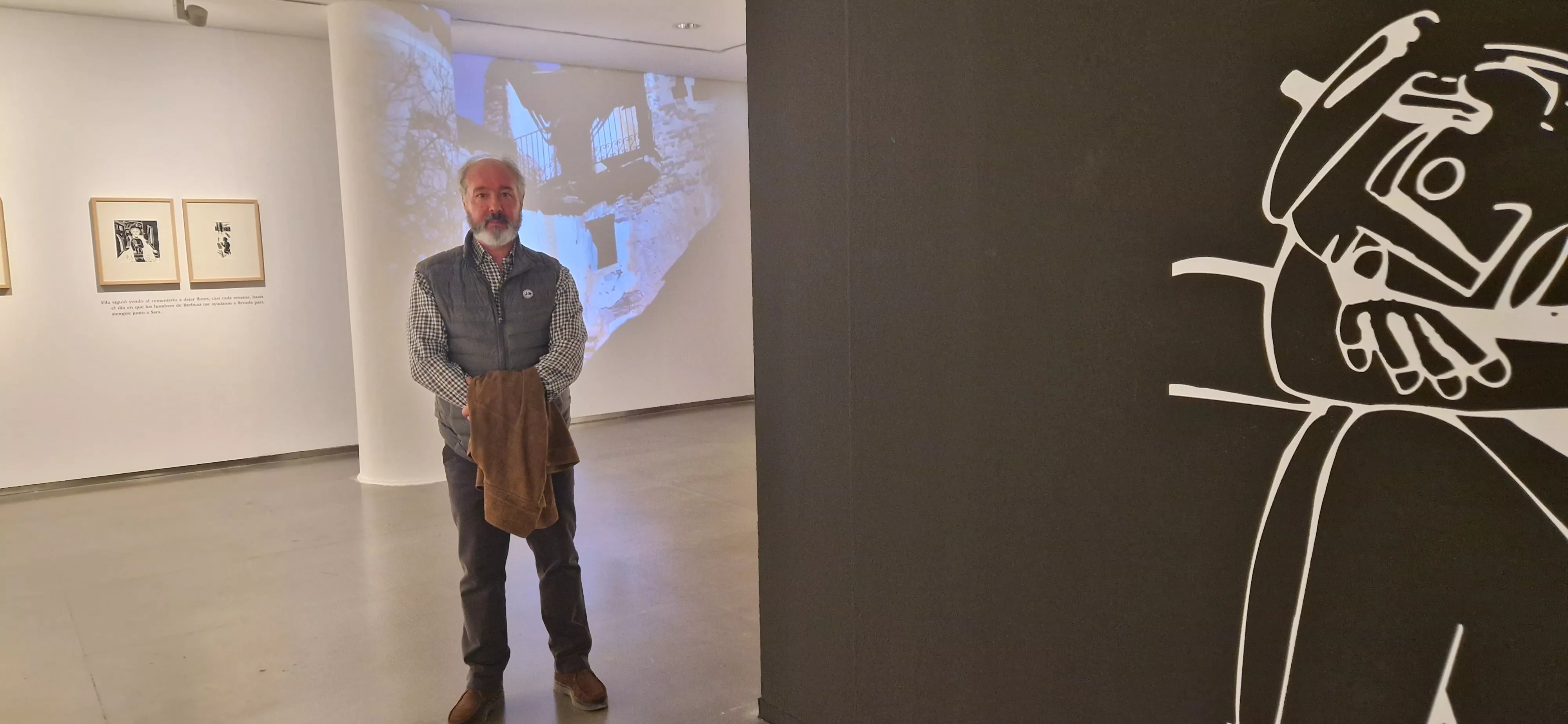 Exposición de Antonio Santos sobre La lluvia amarilla de Julio Llamazares. Foto Myriam Martínez 