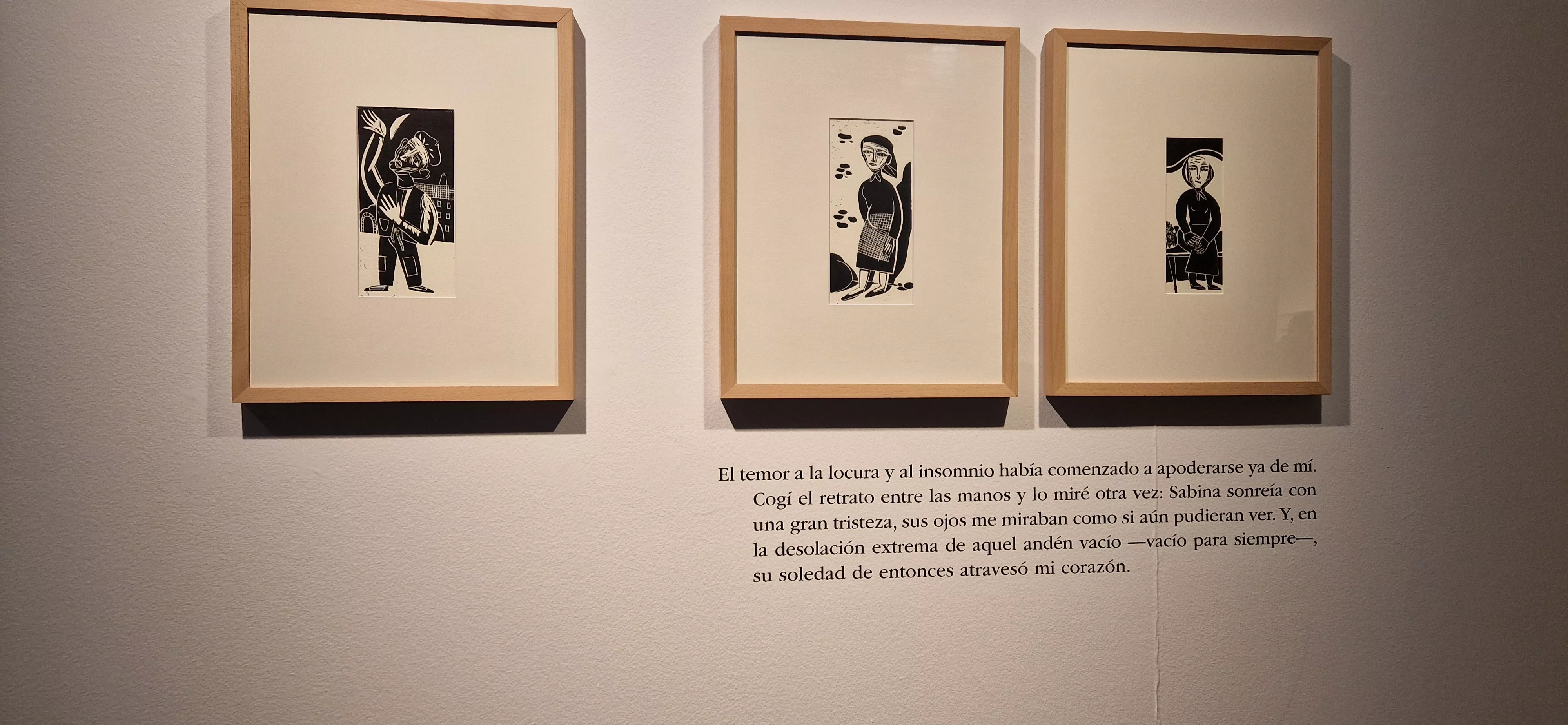 Exposición de Antonio Santos sobre La lluvia amarilla de Julio Llamazares. Foto Myriam Martínez 