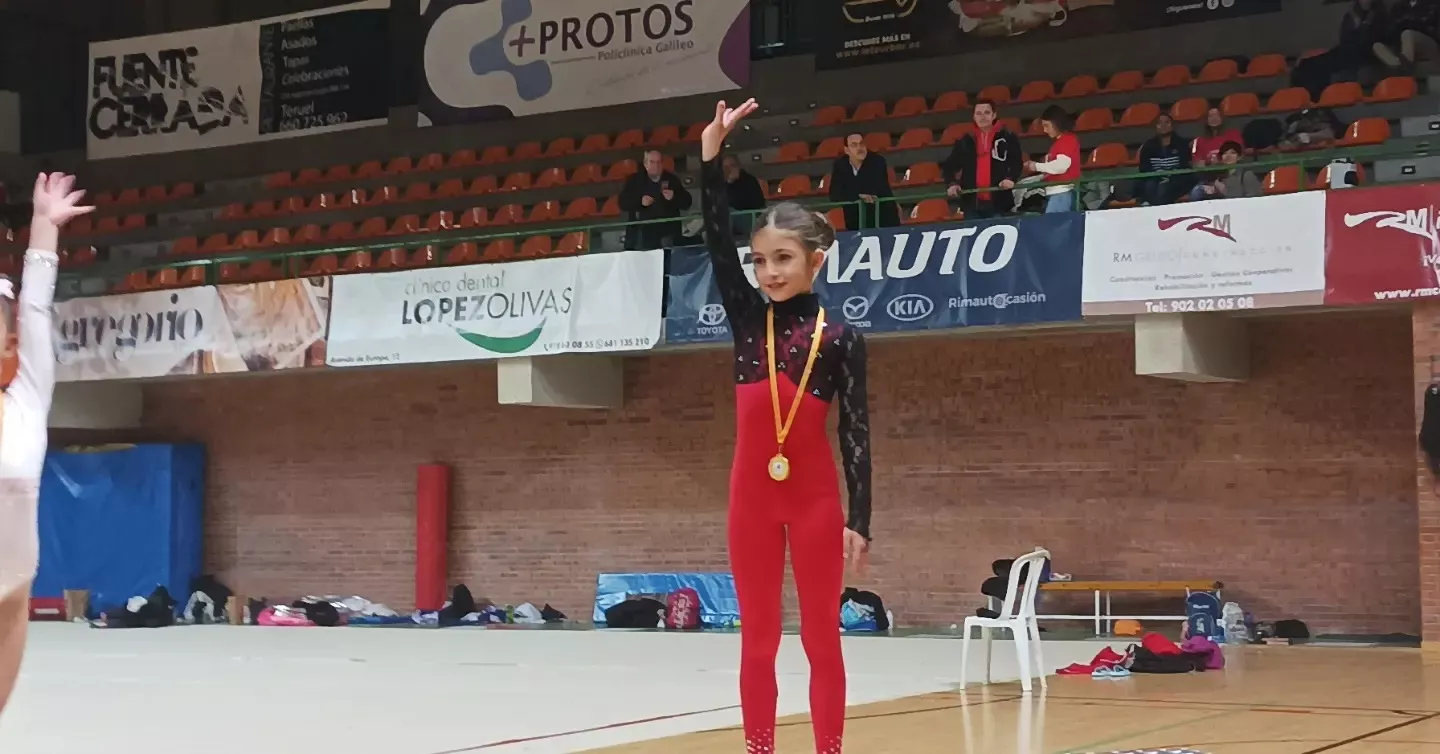 Litz Pilar Escartín, gimnasta sabiñaniguense en la concentración.