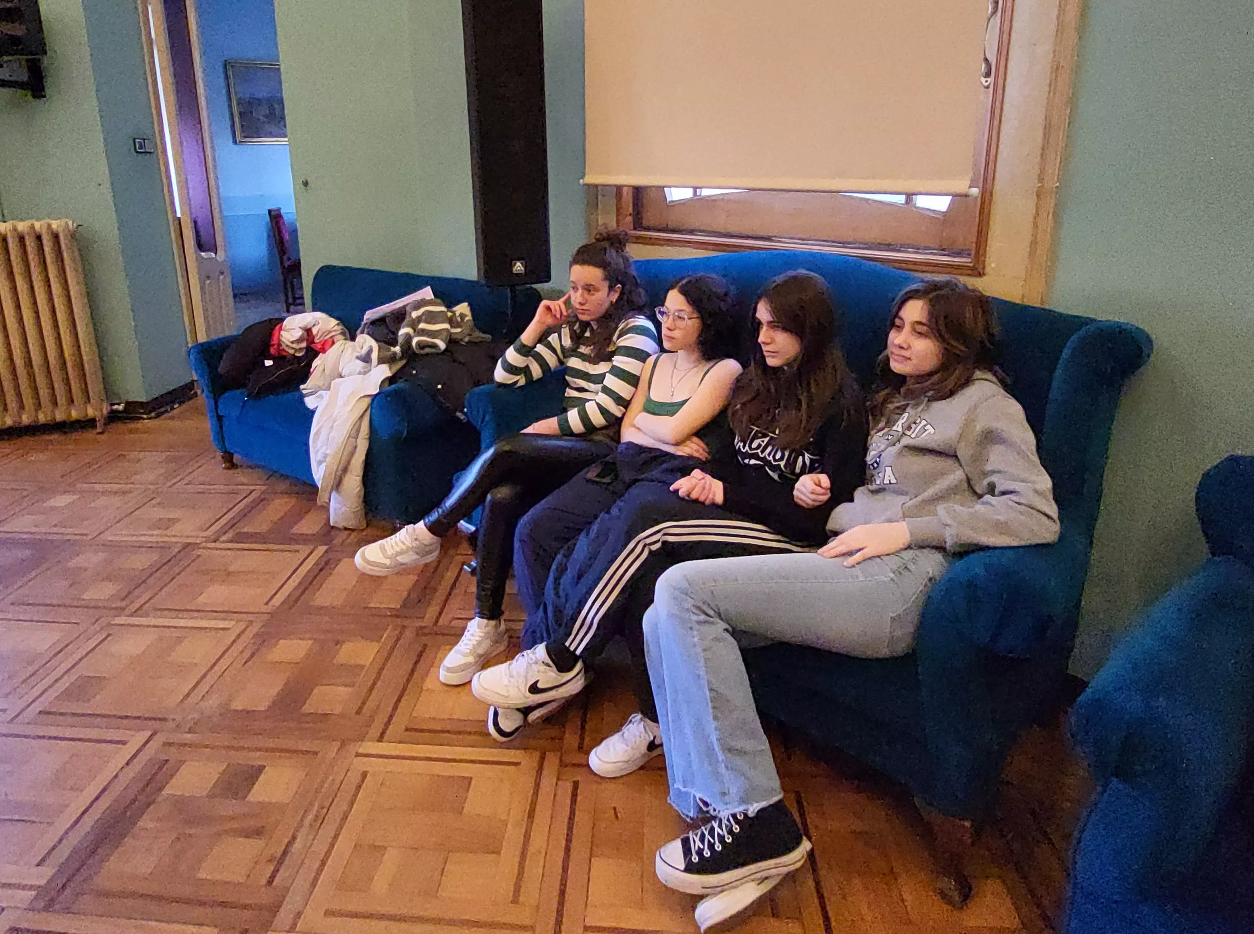 Charla de la Asamblea 8M en el Casino de Huesca. Foto Mercedes Manterola