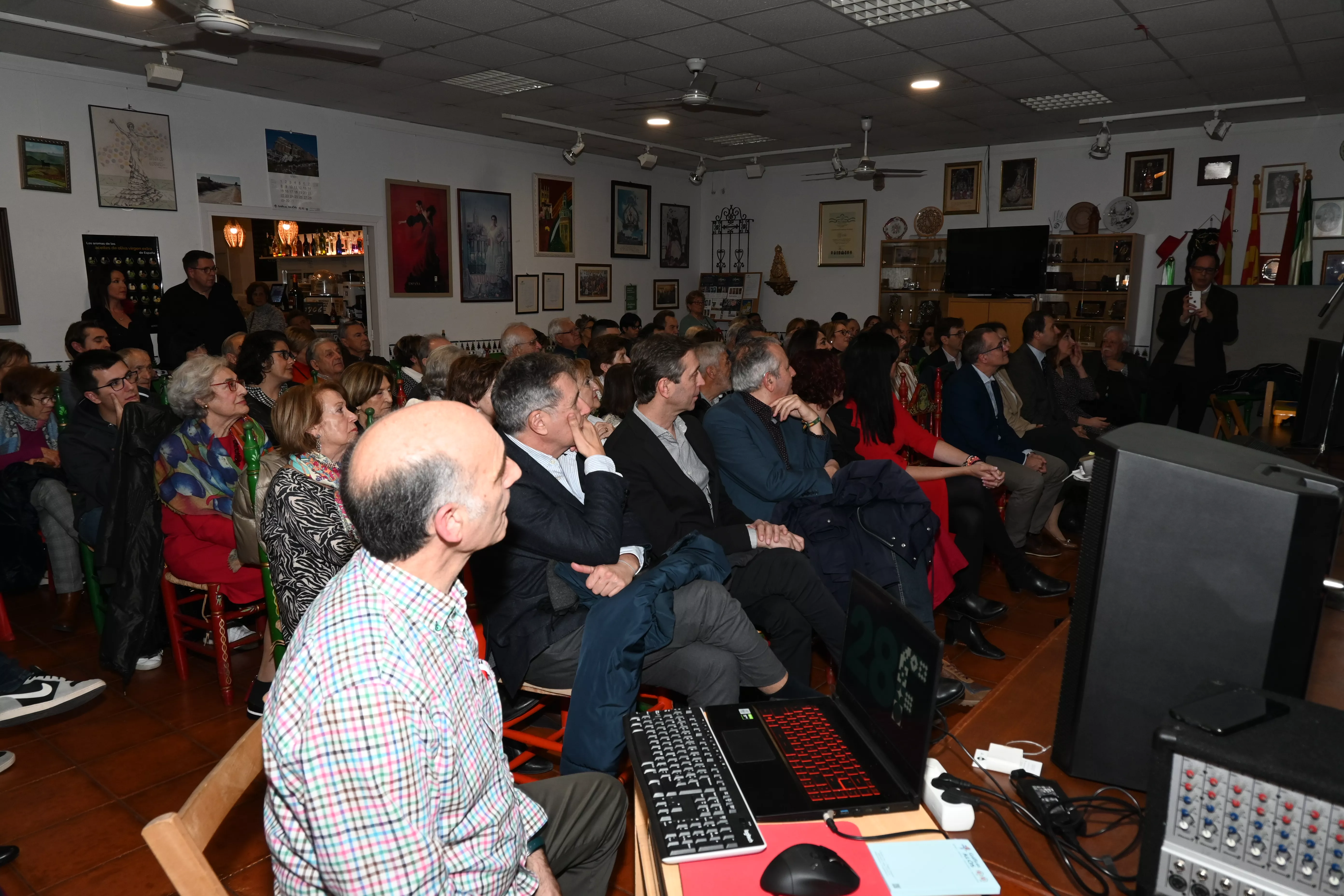 Día de Andalucía en Huesca. Foto Carlos Jalle 