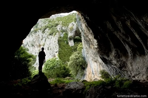 La Espluga de Puyascada. Foto Turismo de Sobrarbe.