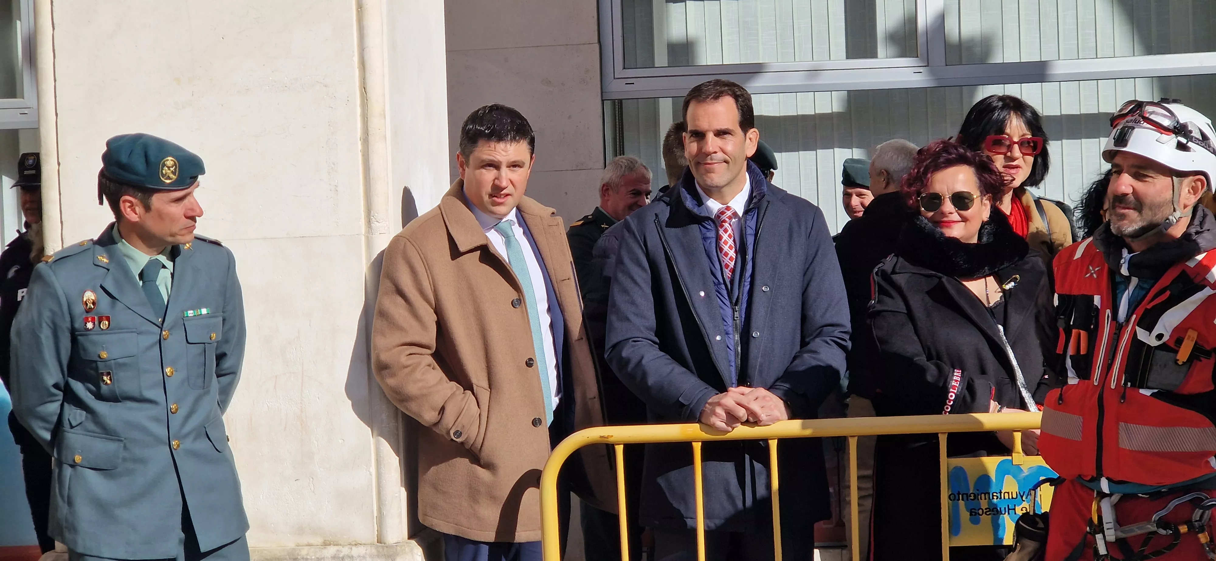 Exhibición del GREIM en la plaza López Allué de Huesca. Foto Myriam Martínez 