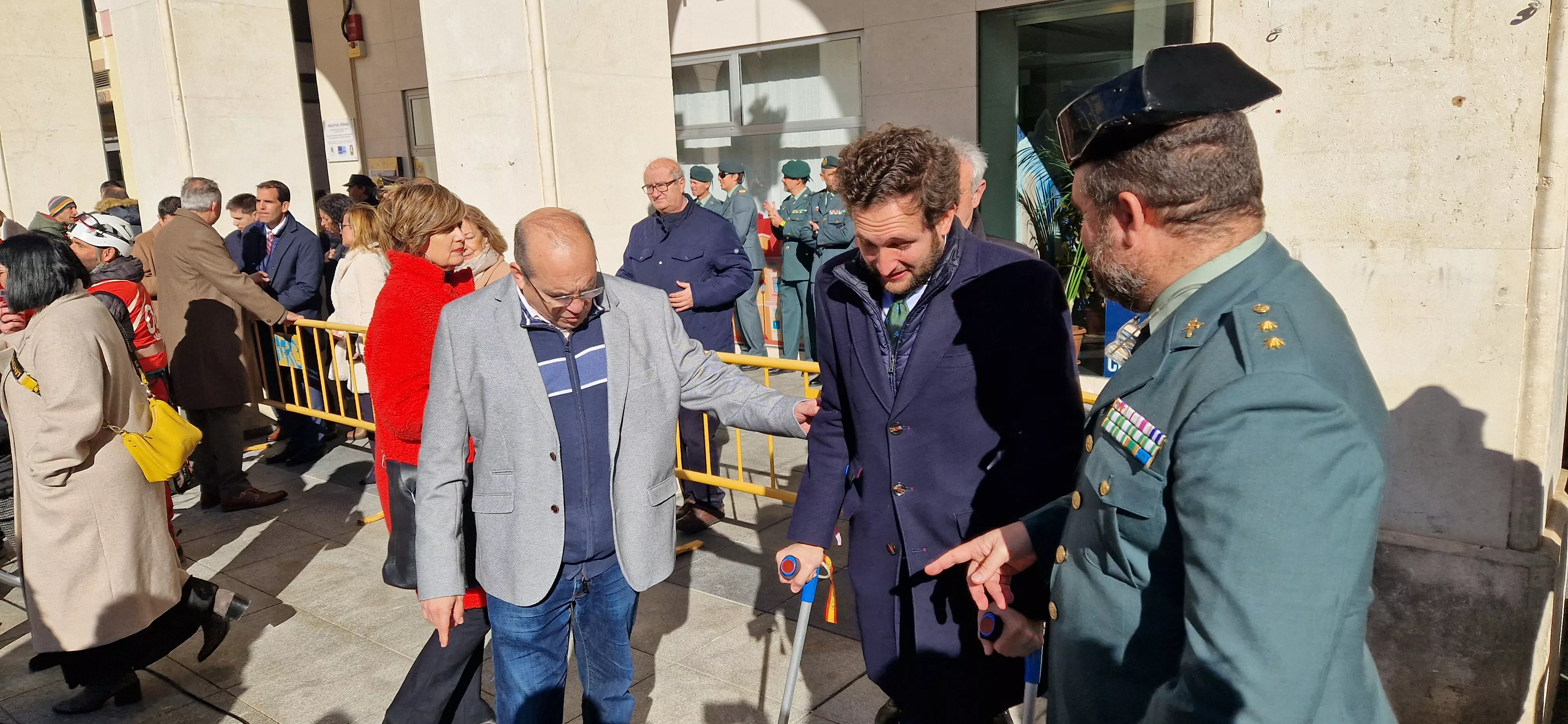 Exhibición del GREIM en la plaza López Allué de Huesca. Foto Myriam Martínez 