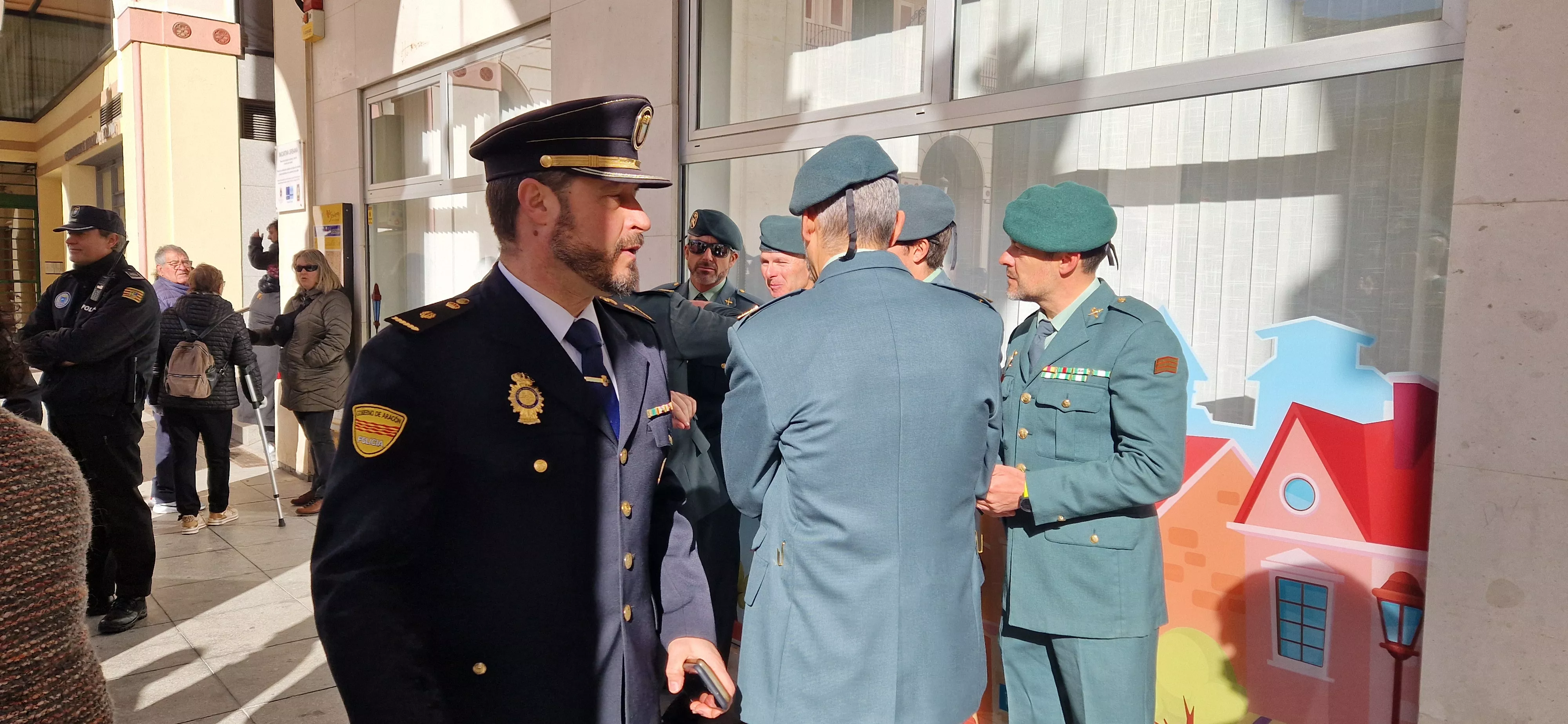 Exhibición del GREIM en la plaza López Allué de Huesca. Foto Myriam Martínez 
